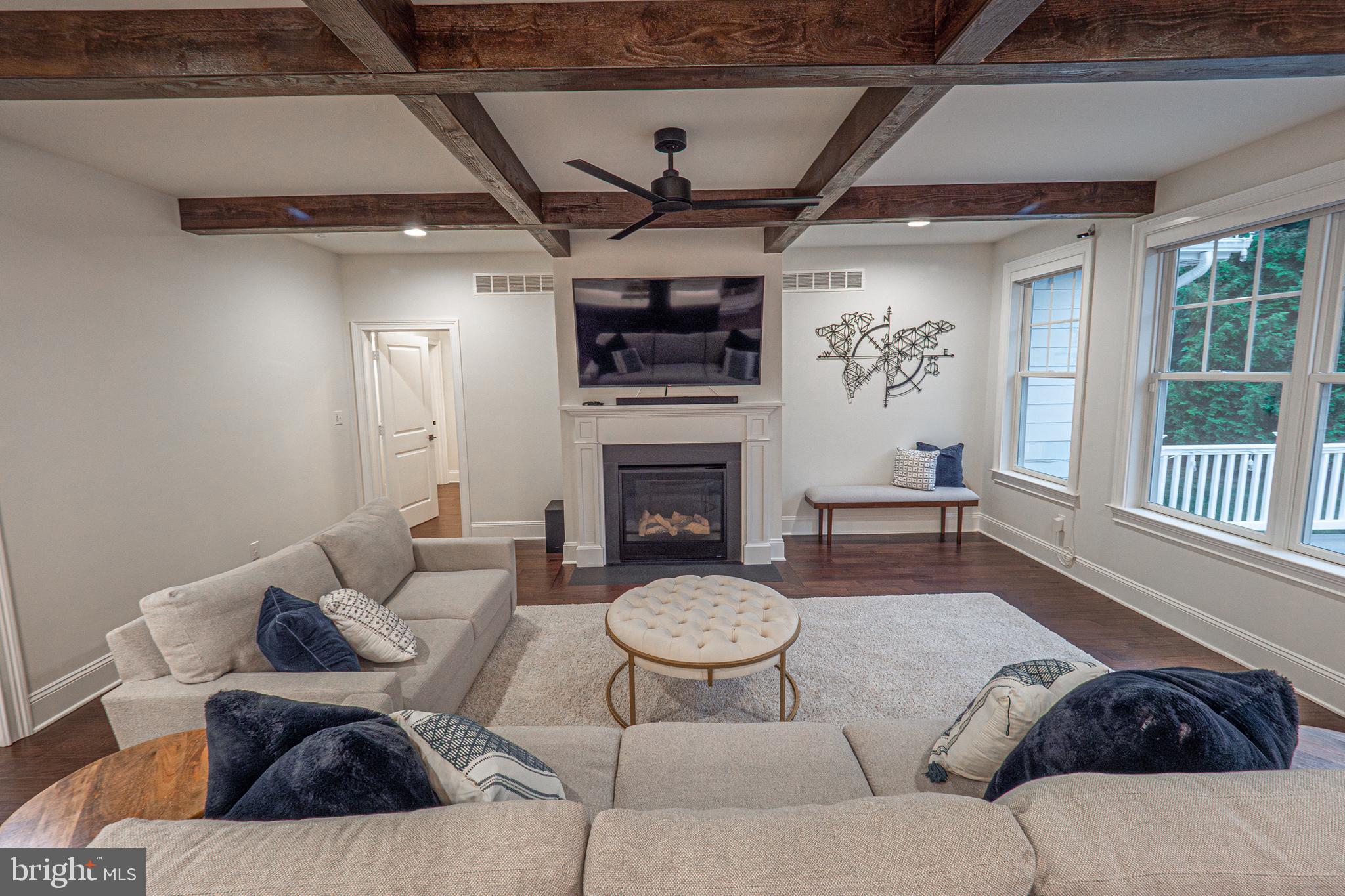 THE VILLAGES AT NORTHRIDGE - Residential