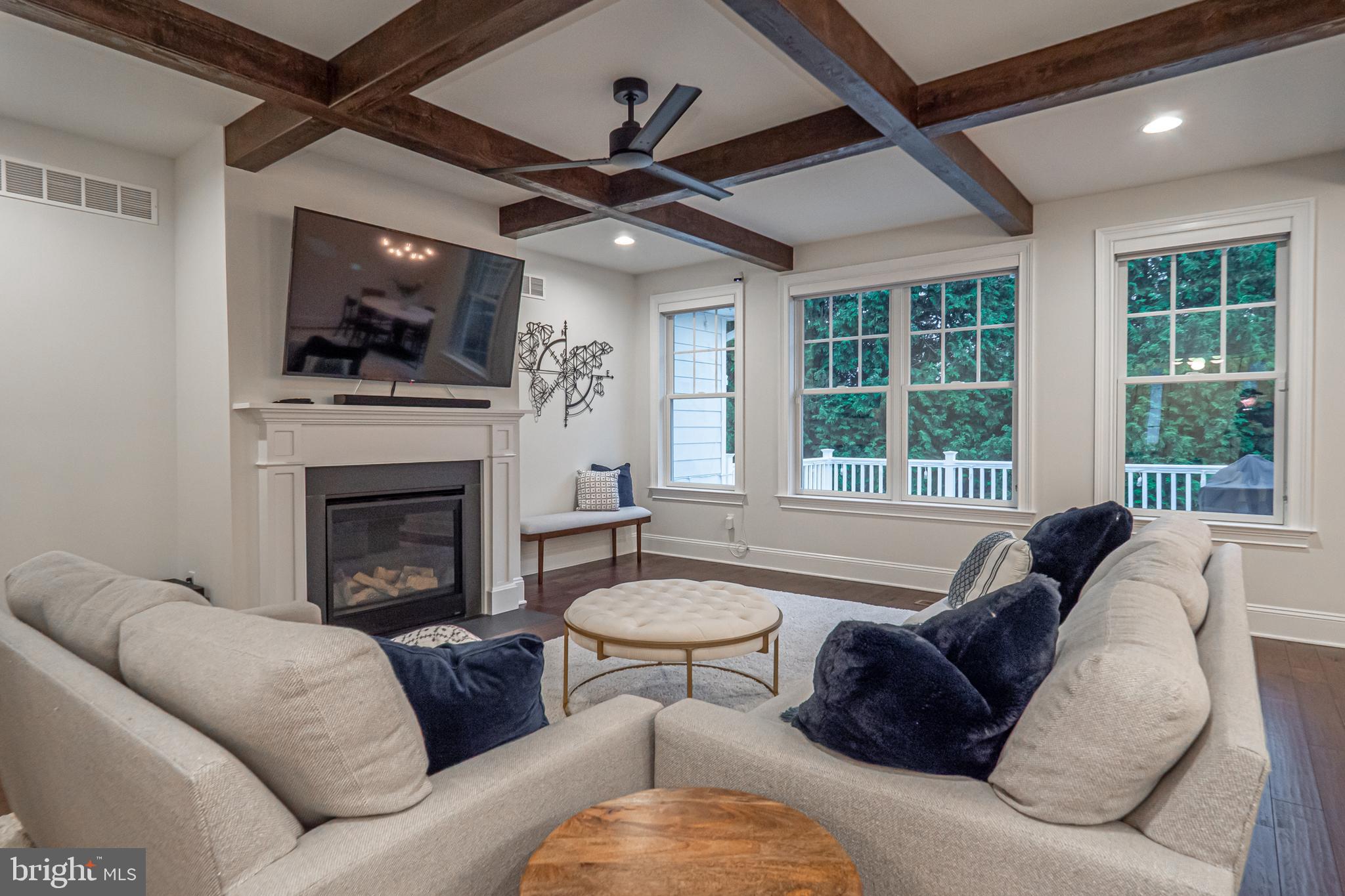 THE VILLAGES AT NORTHRIDGE - Residential