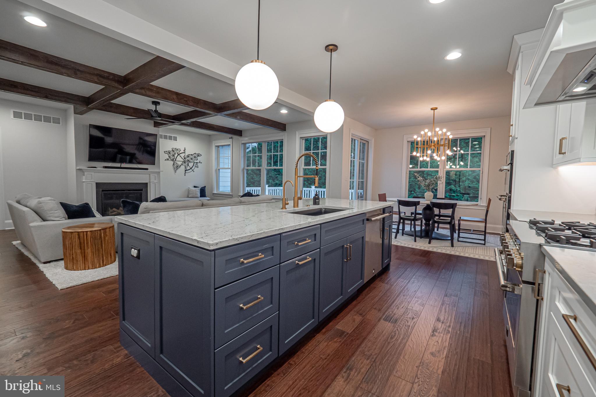 THE VILLAGES AT NORTHRIDGE - Residential