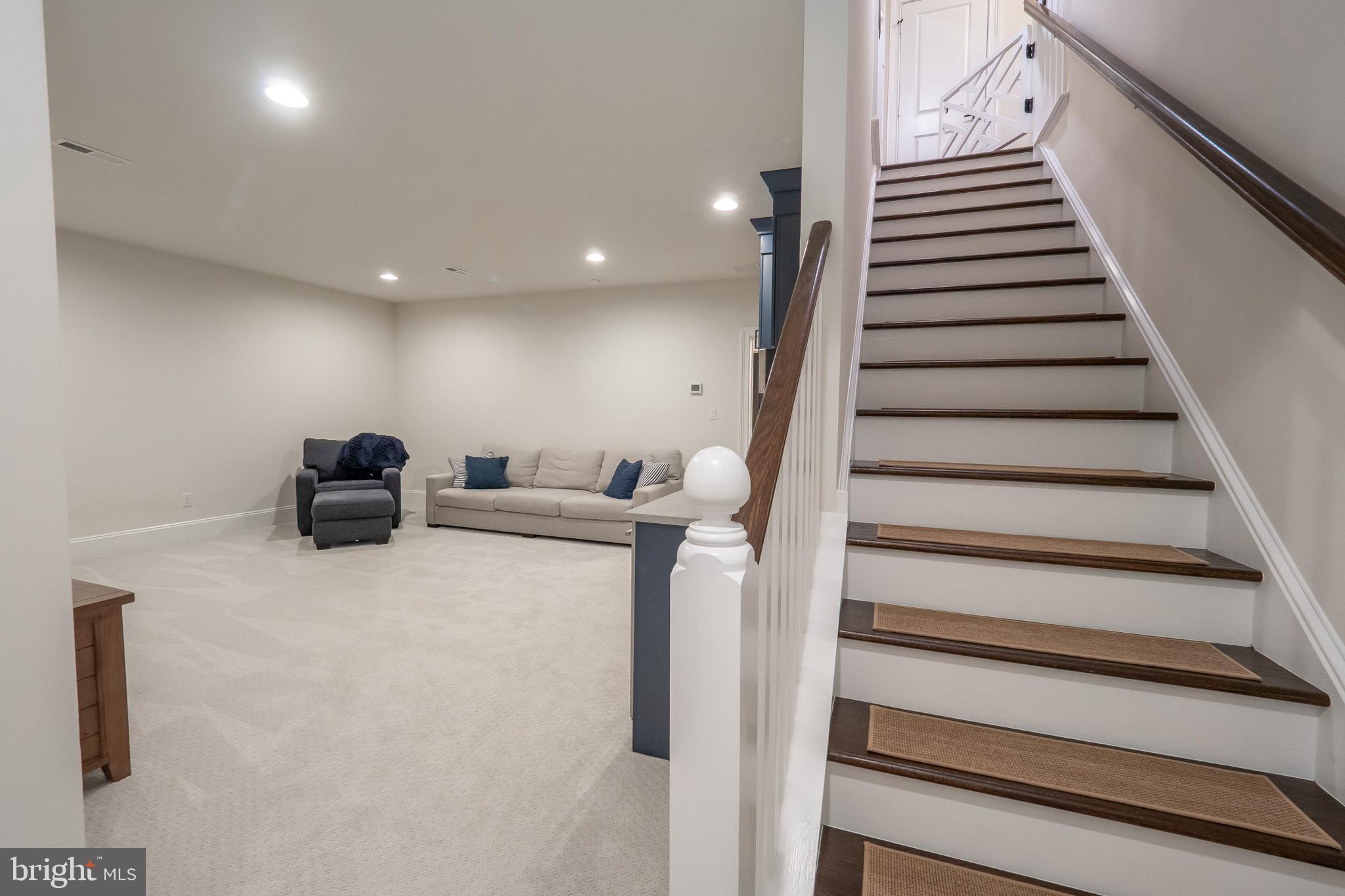 THE VILLAGES AT NORTHRIDGE - Residential