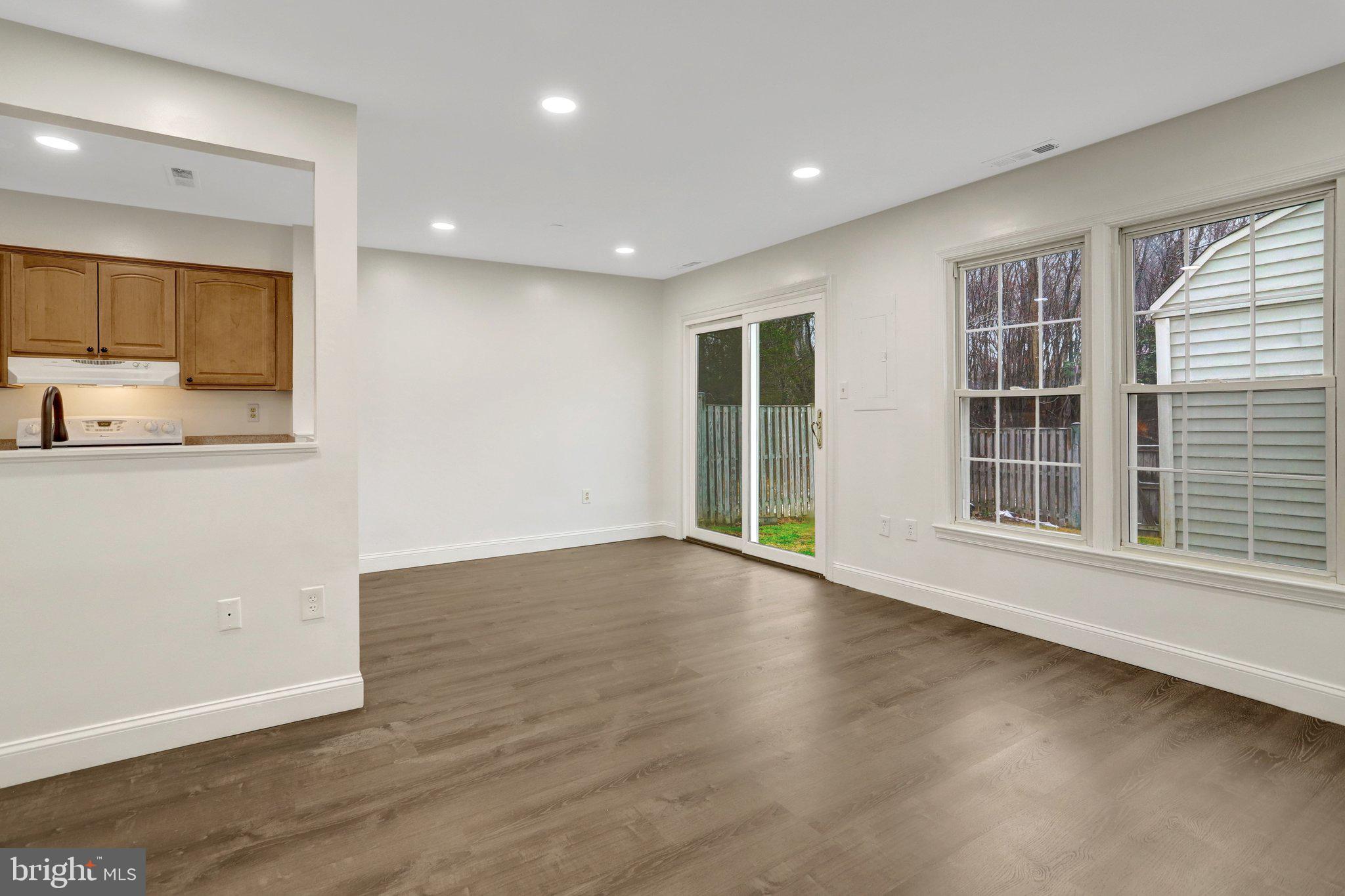 BURKE MANOR - Residential