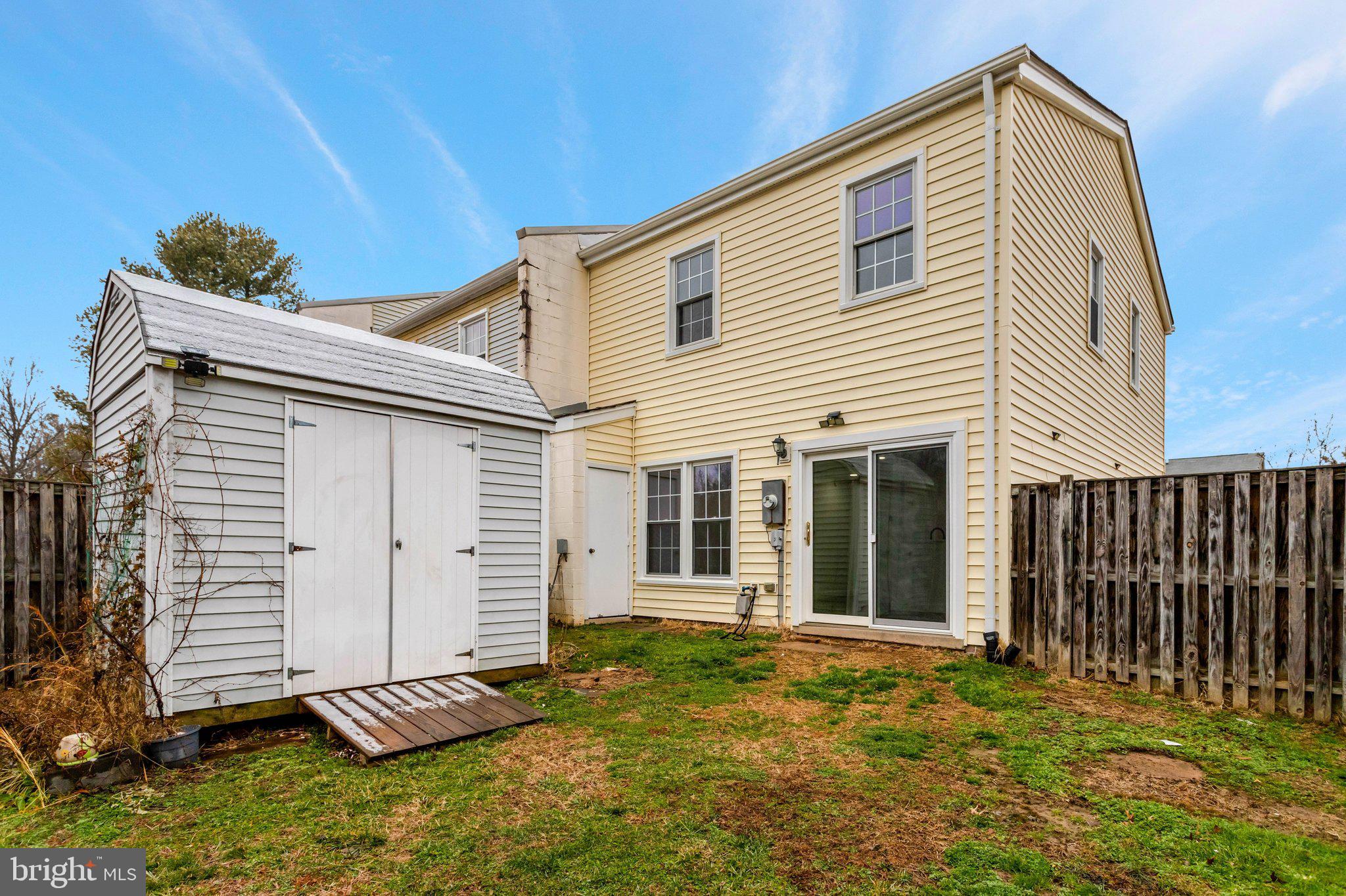 BURKE MANOR - Residential