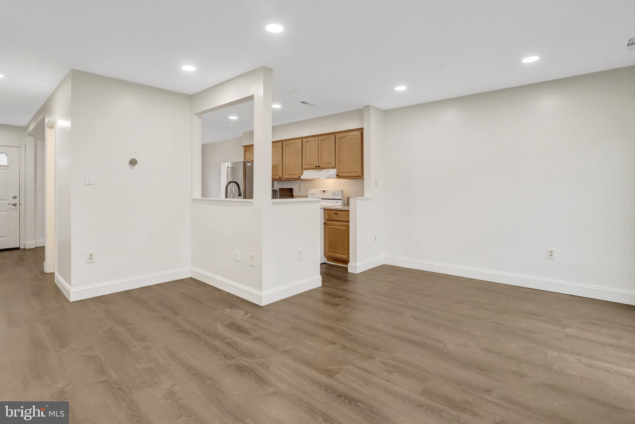 BURKE MANOR - Residential