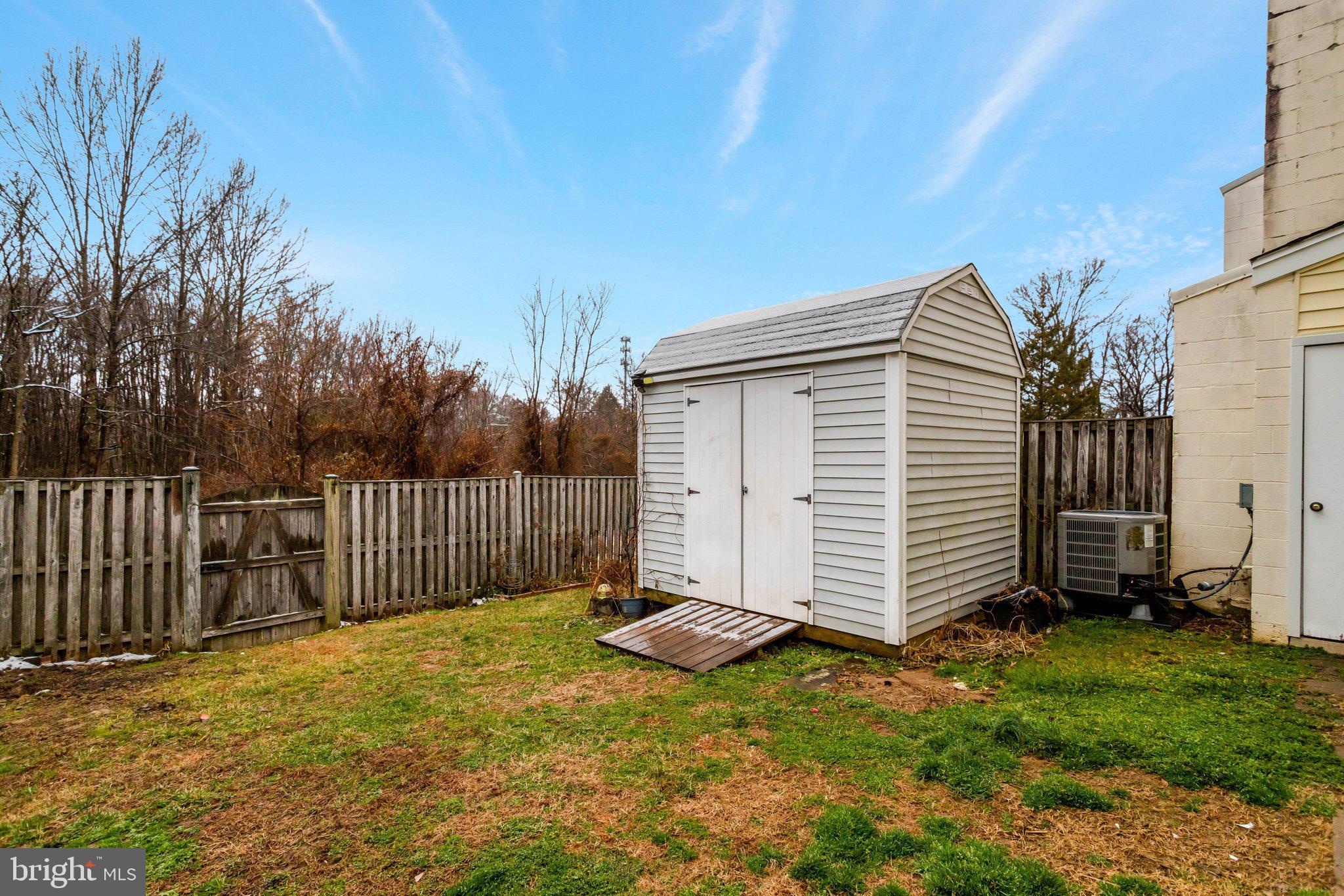 BURKE MANOR - Residential