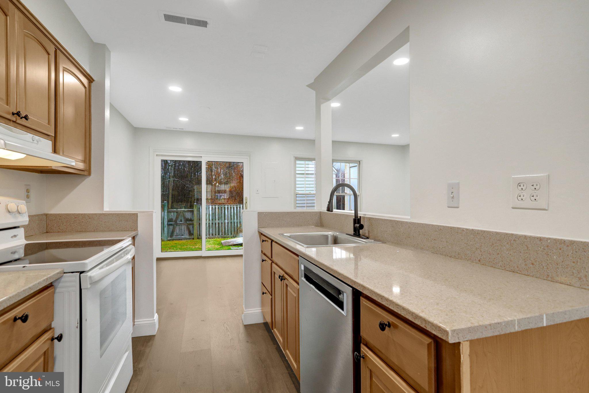 BURKE MANOR - Residential