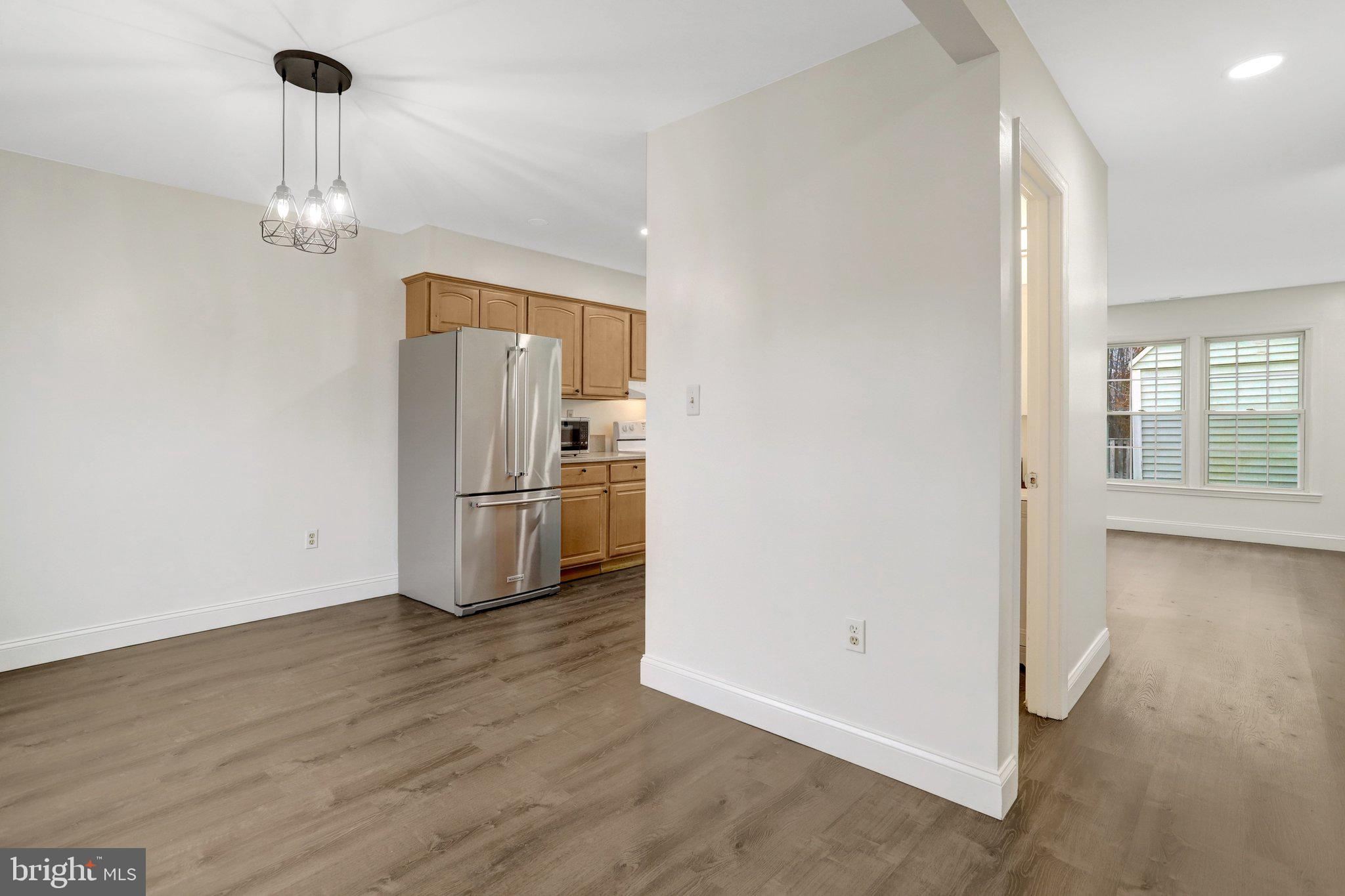 5840 BURKE MANOR COURT