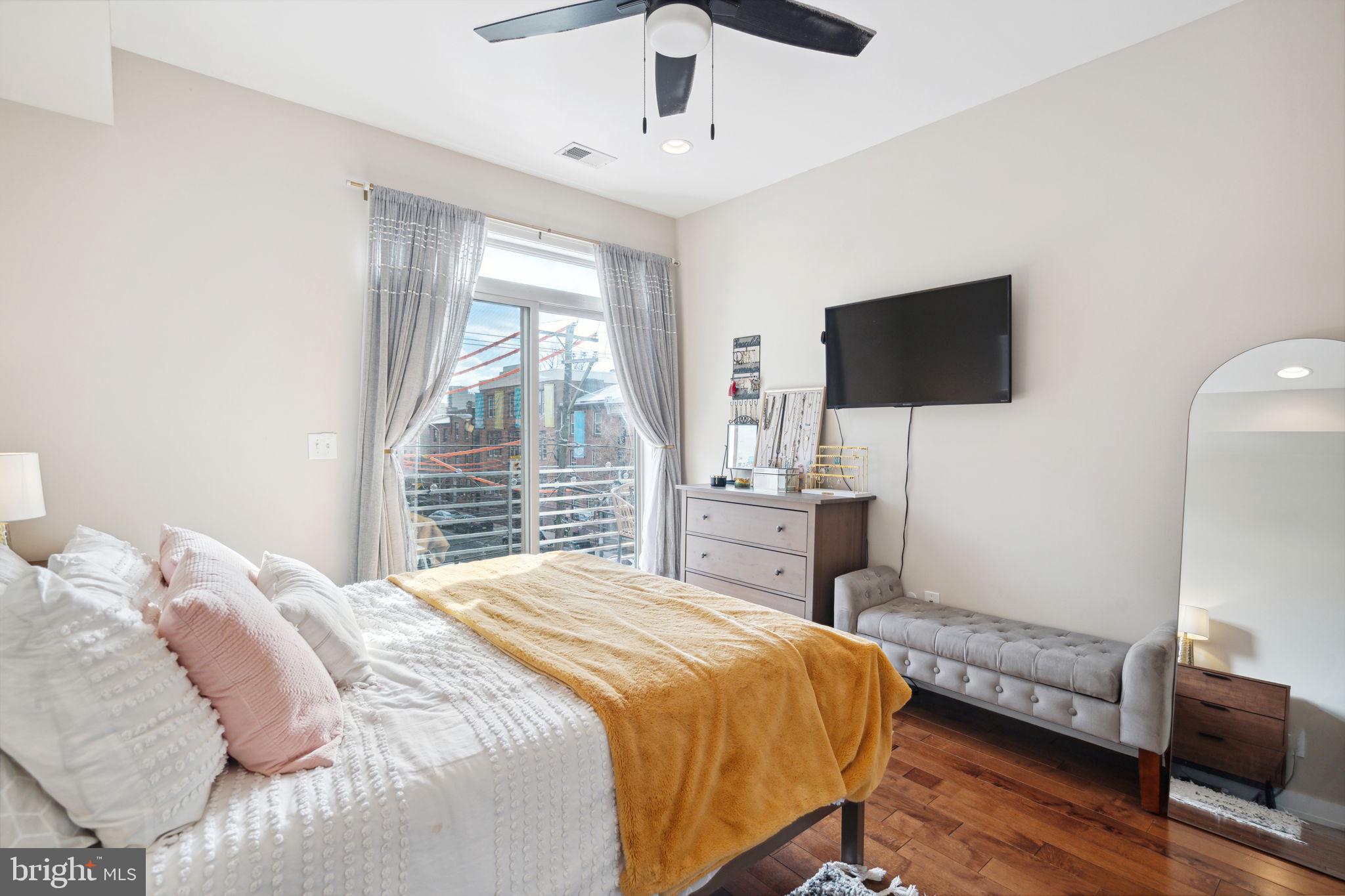 OLDE KENSINGTON - Residential Lease