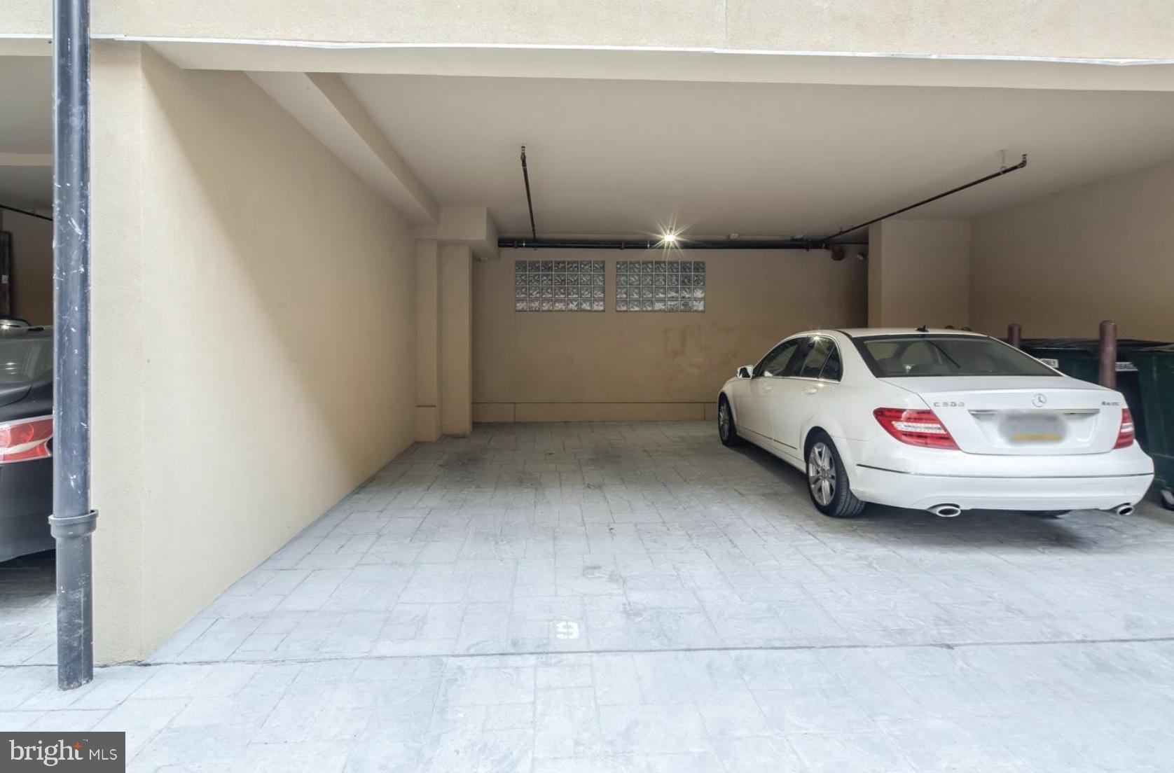 OLDE KENSINGTON - Residential Lease