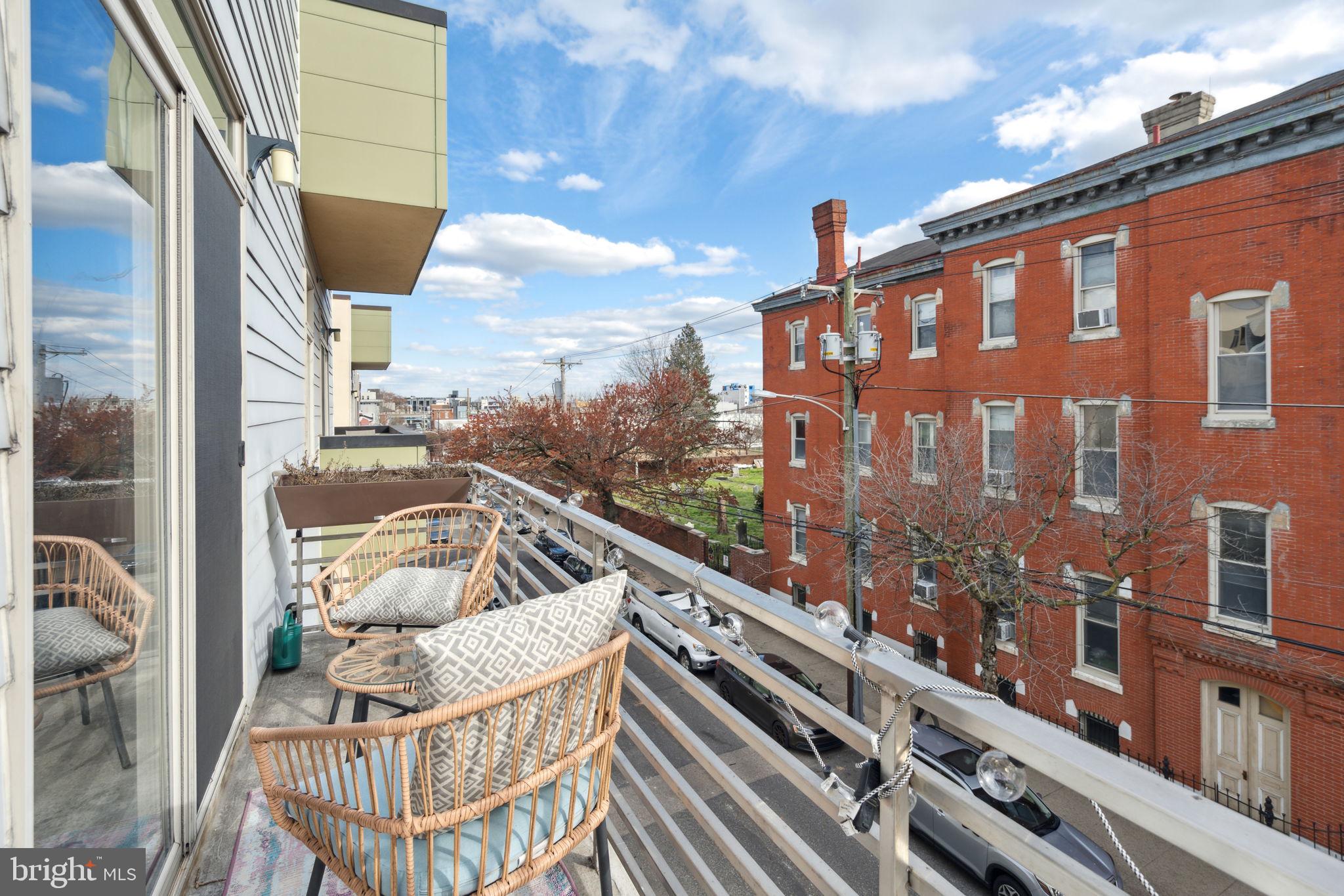 OLDE KENSINGTON - Residential Lease