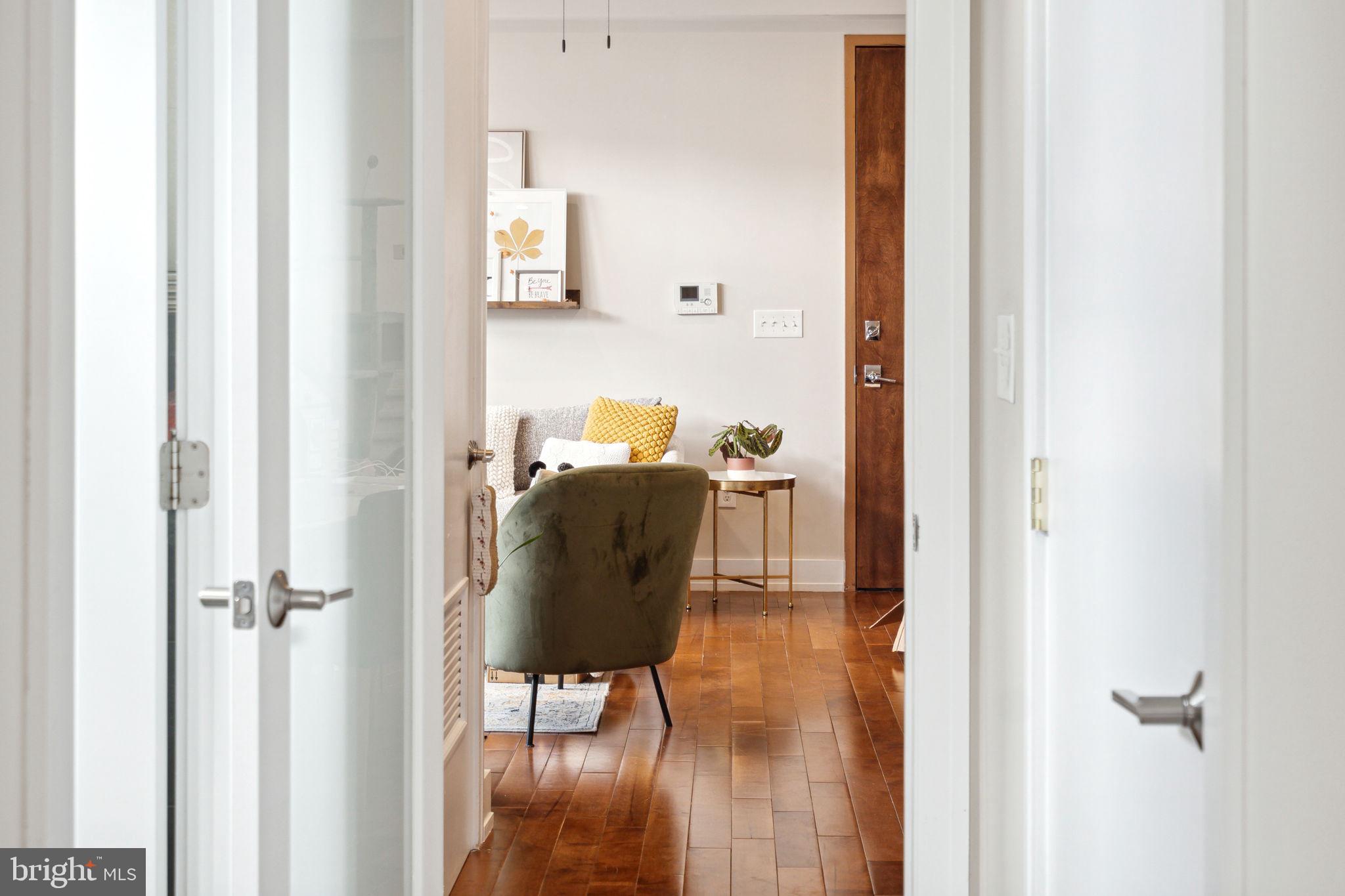 OLDE KENSINGTON - Residential Lease