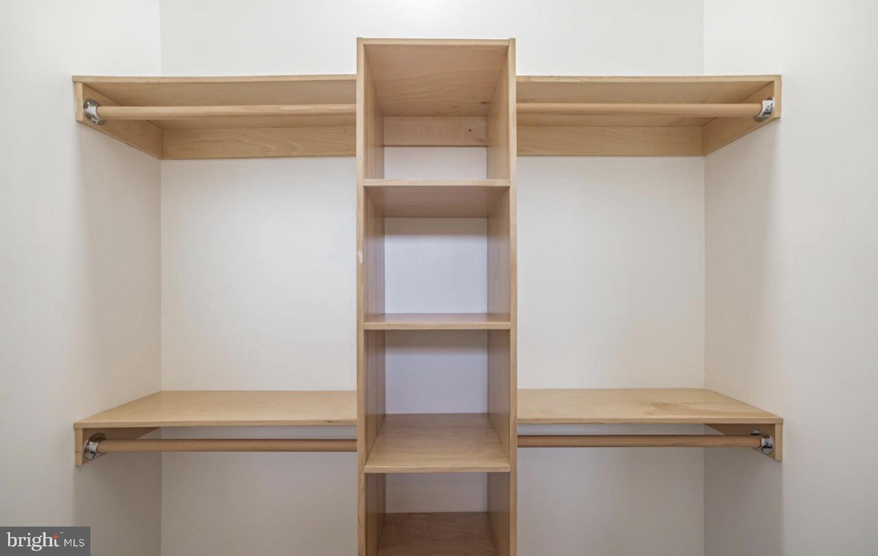 OLDE KENSINGTON - Residential Lease