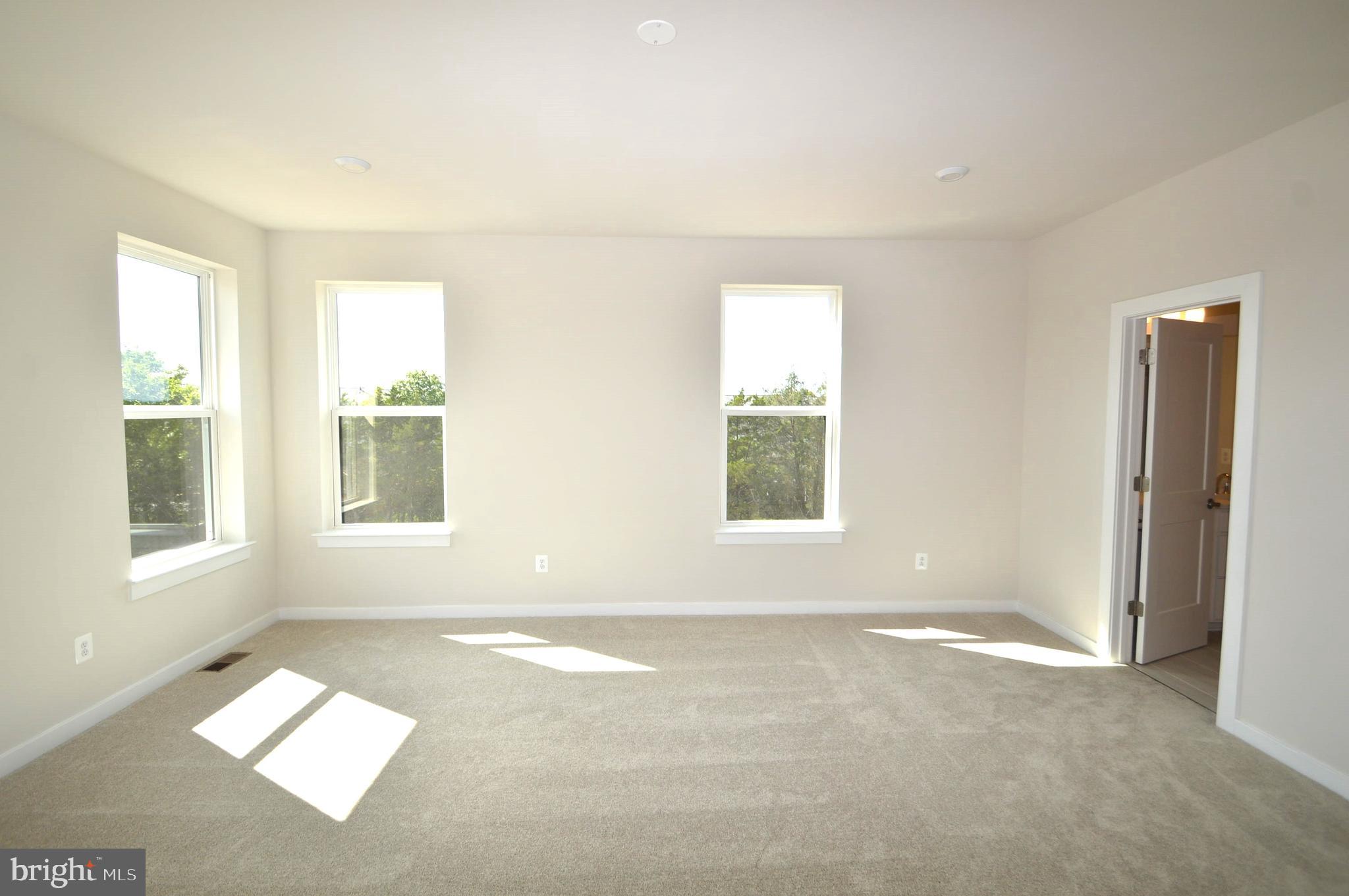 ASHBURN STATION - Residential Lease