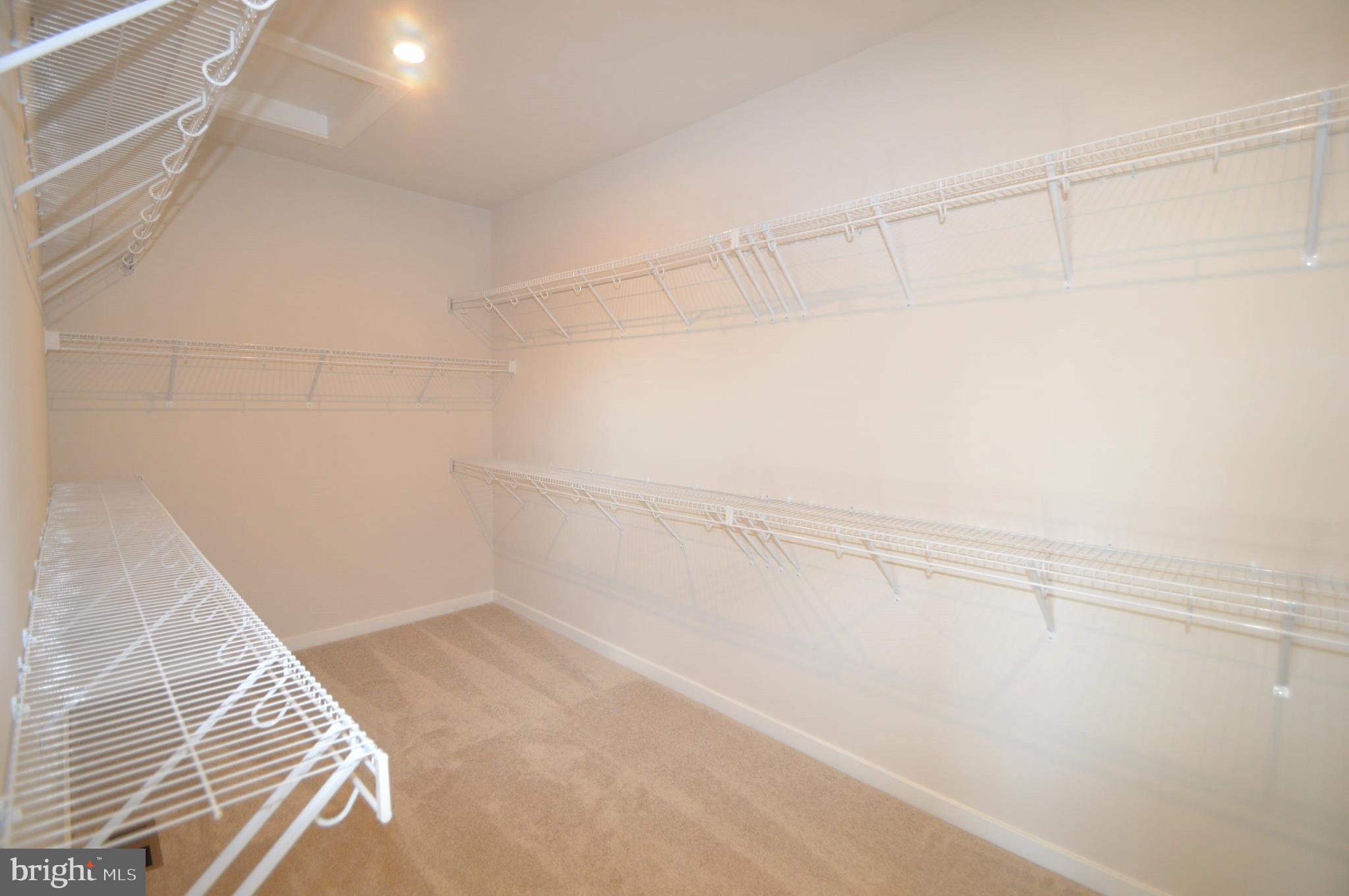 ASHBURN STATION - Residential Lease