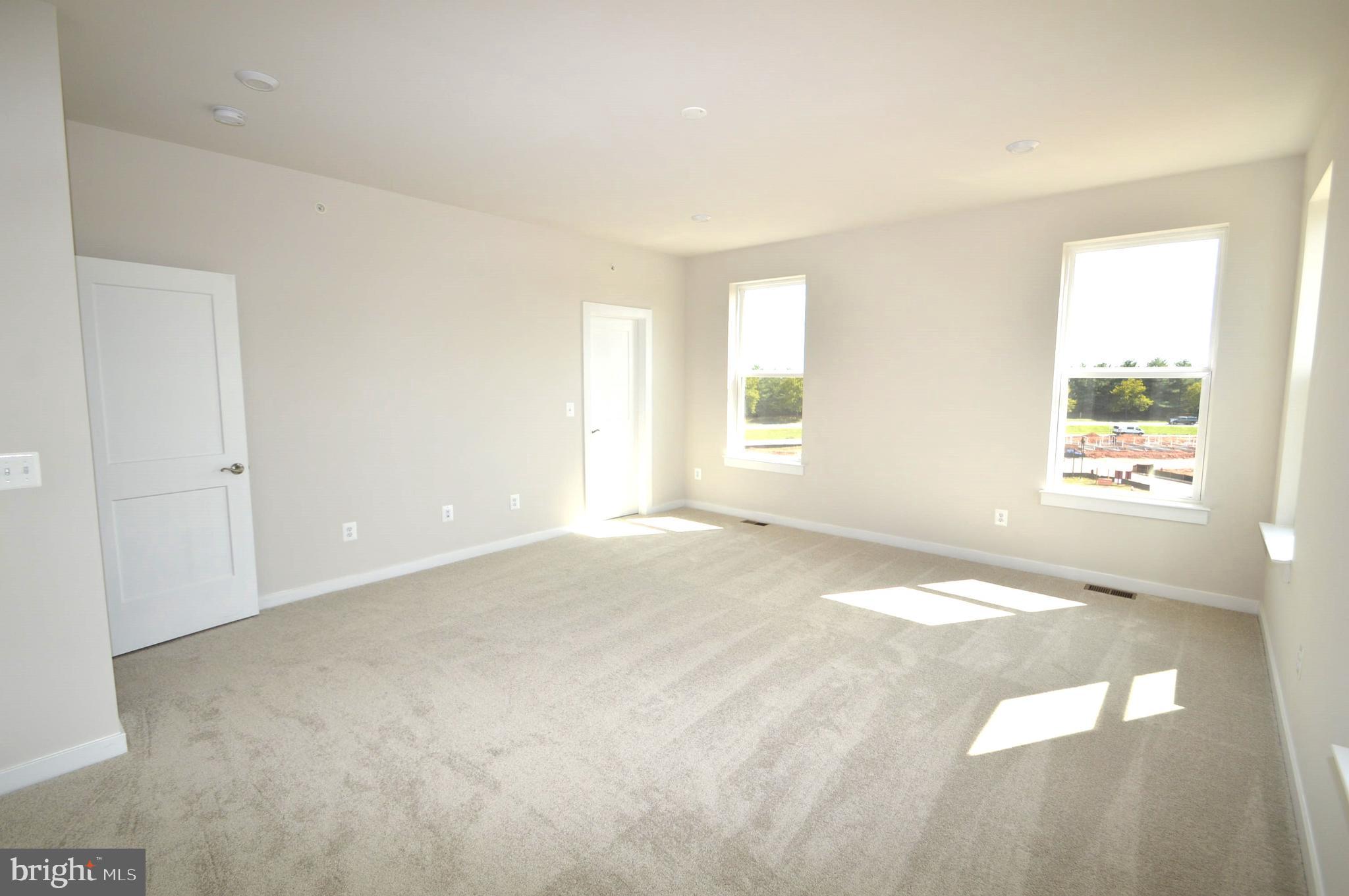 ASHBURN STATION - Residential Lease