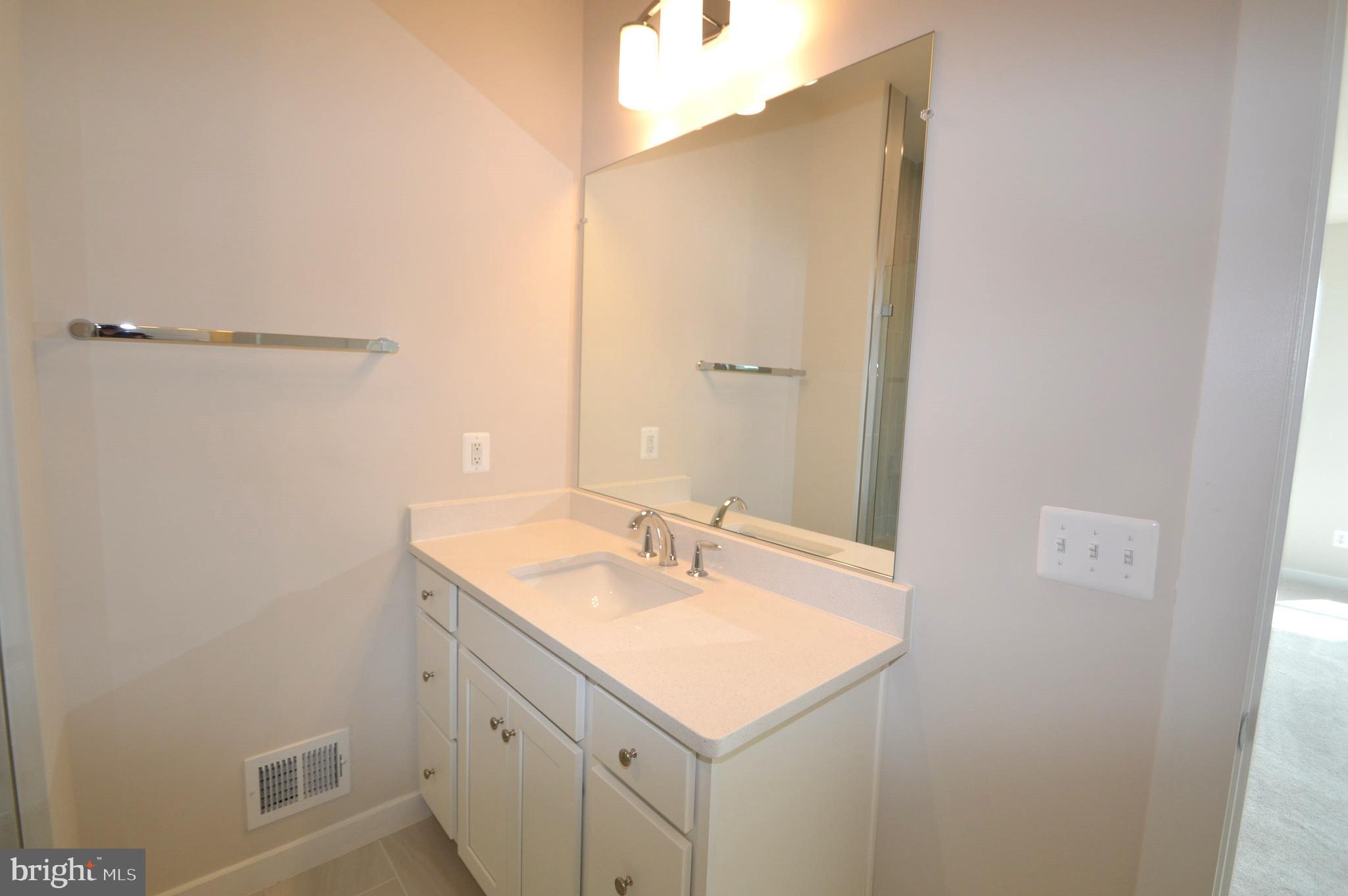 ASHBURN STATION - Residential Lease