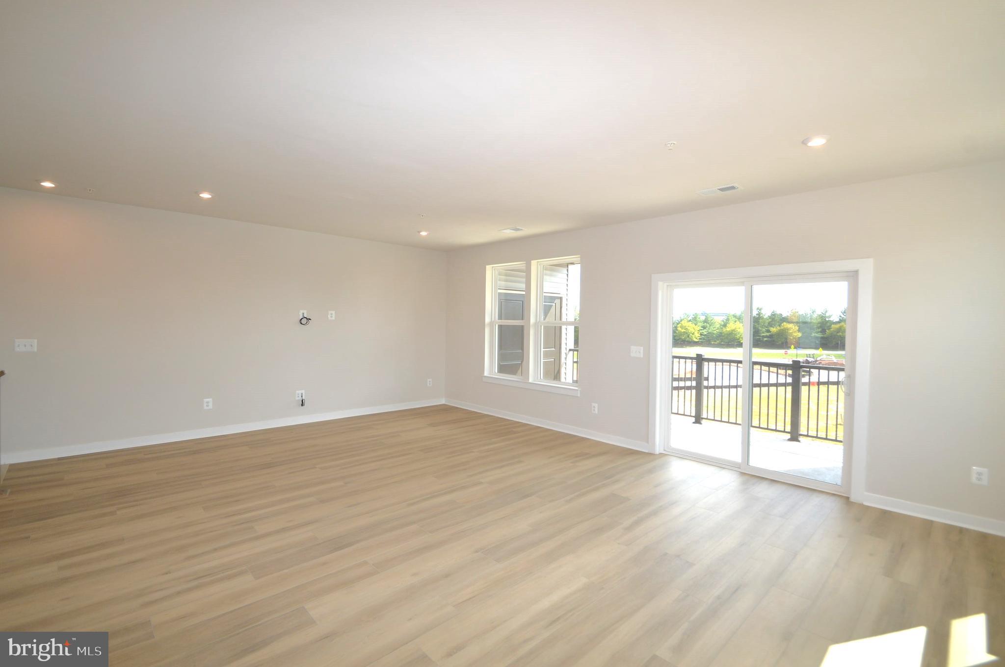 ASHBURN STATION - Residential Lease