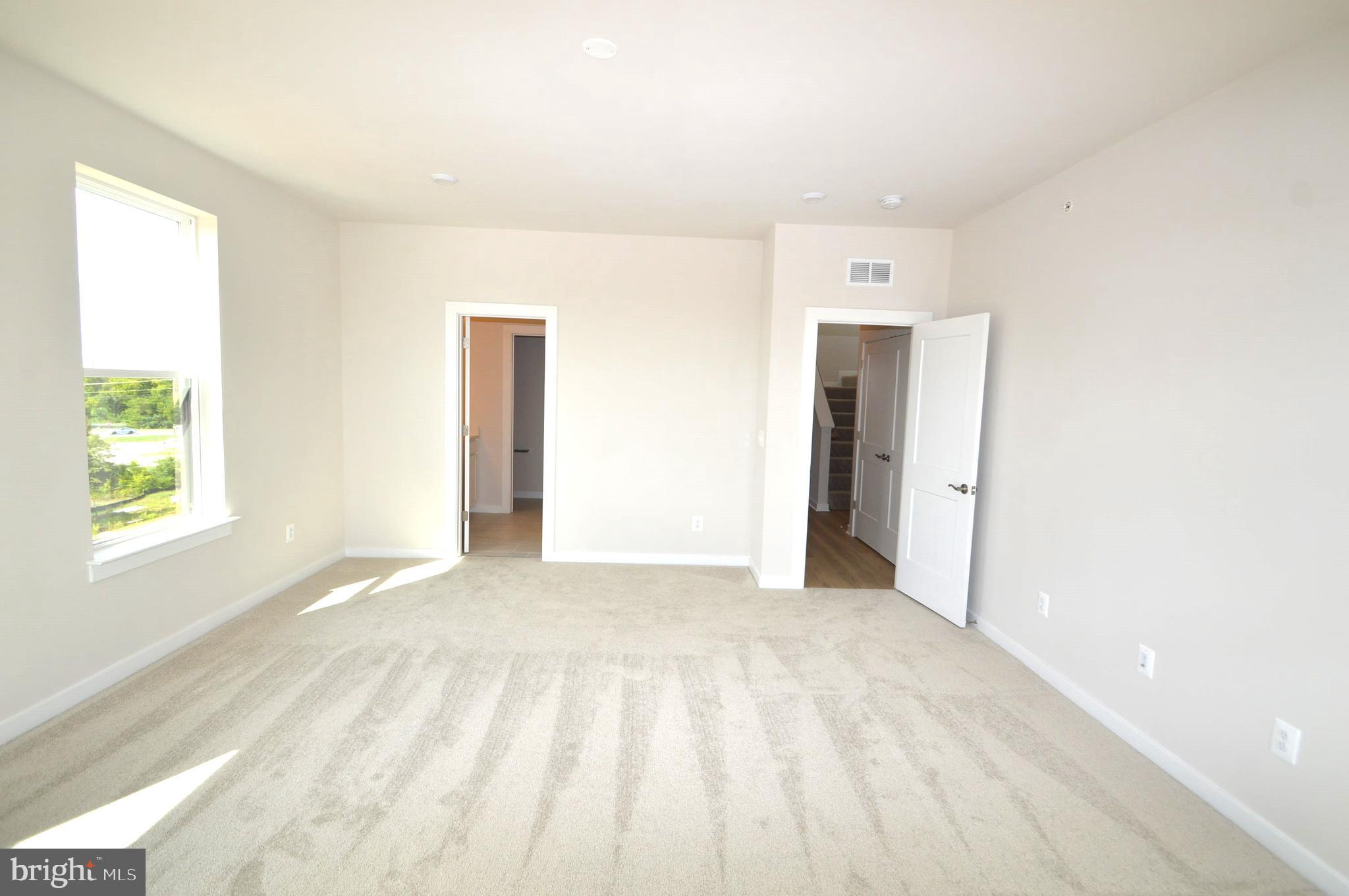 ASHBURN STATION - Residential Lease