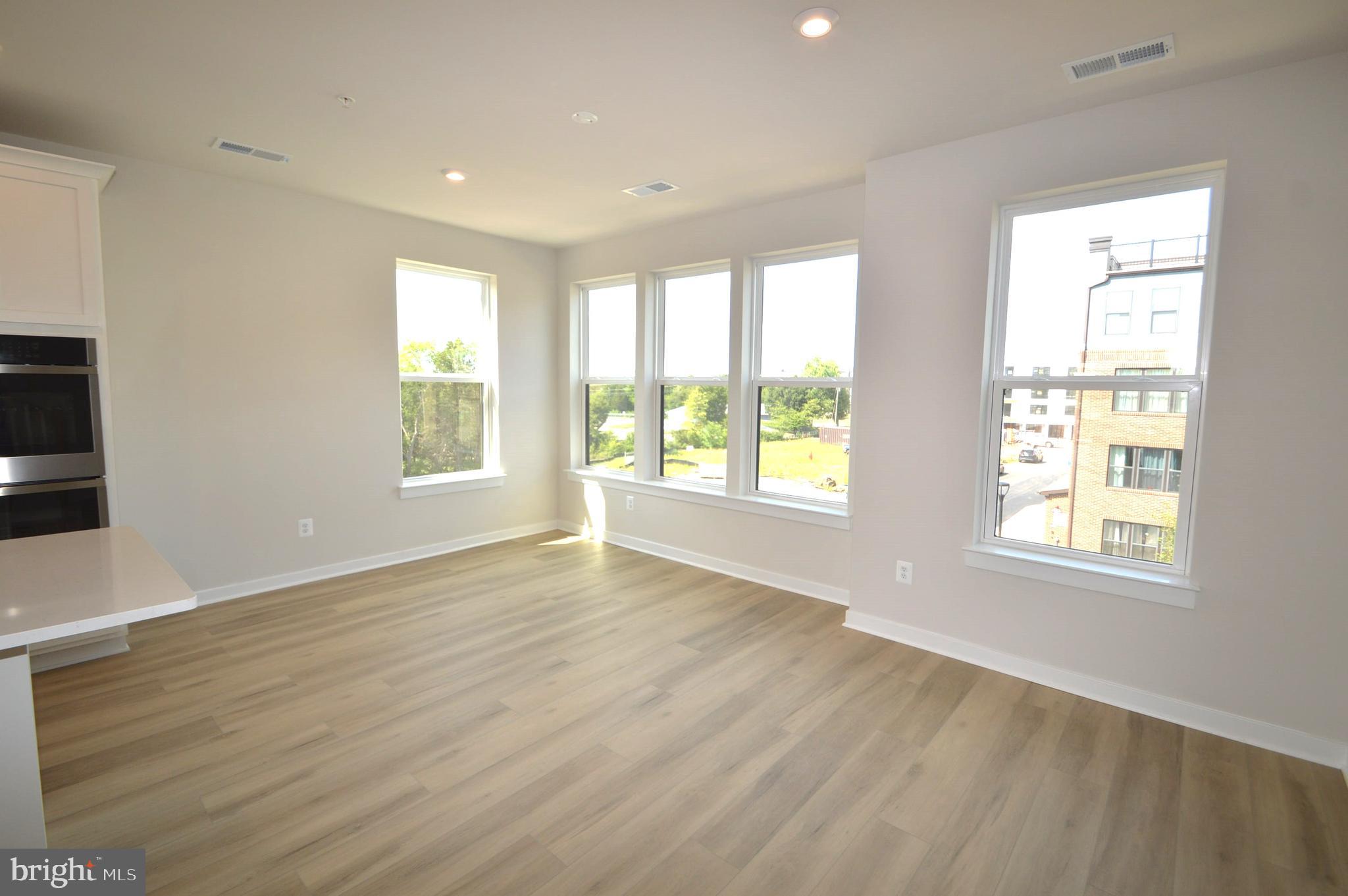 ASHBURN STATION - Residential Lease