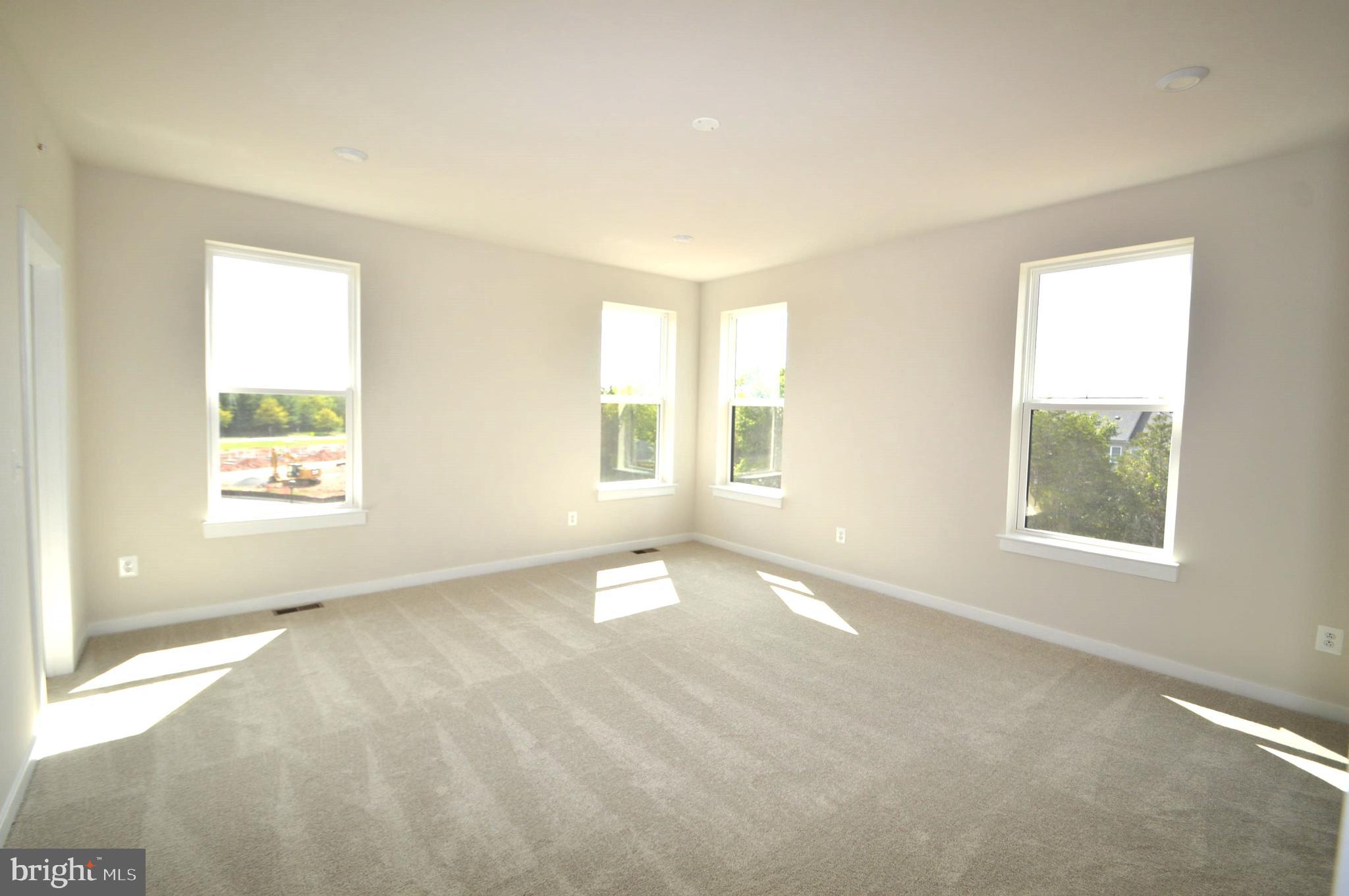 ASHBURN STATION - Residential Lease