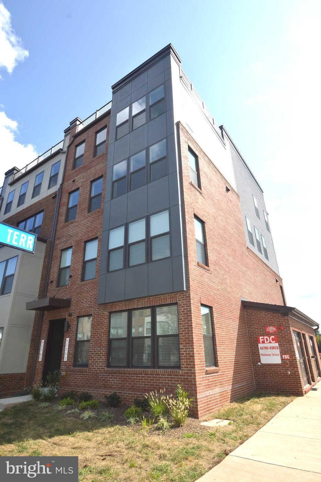 ASHBURN STATION - Residential Lease