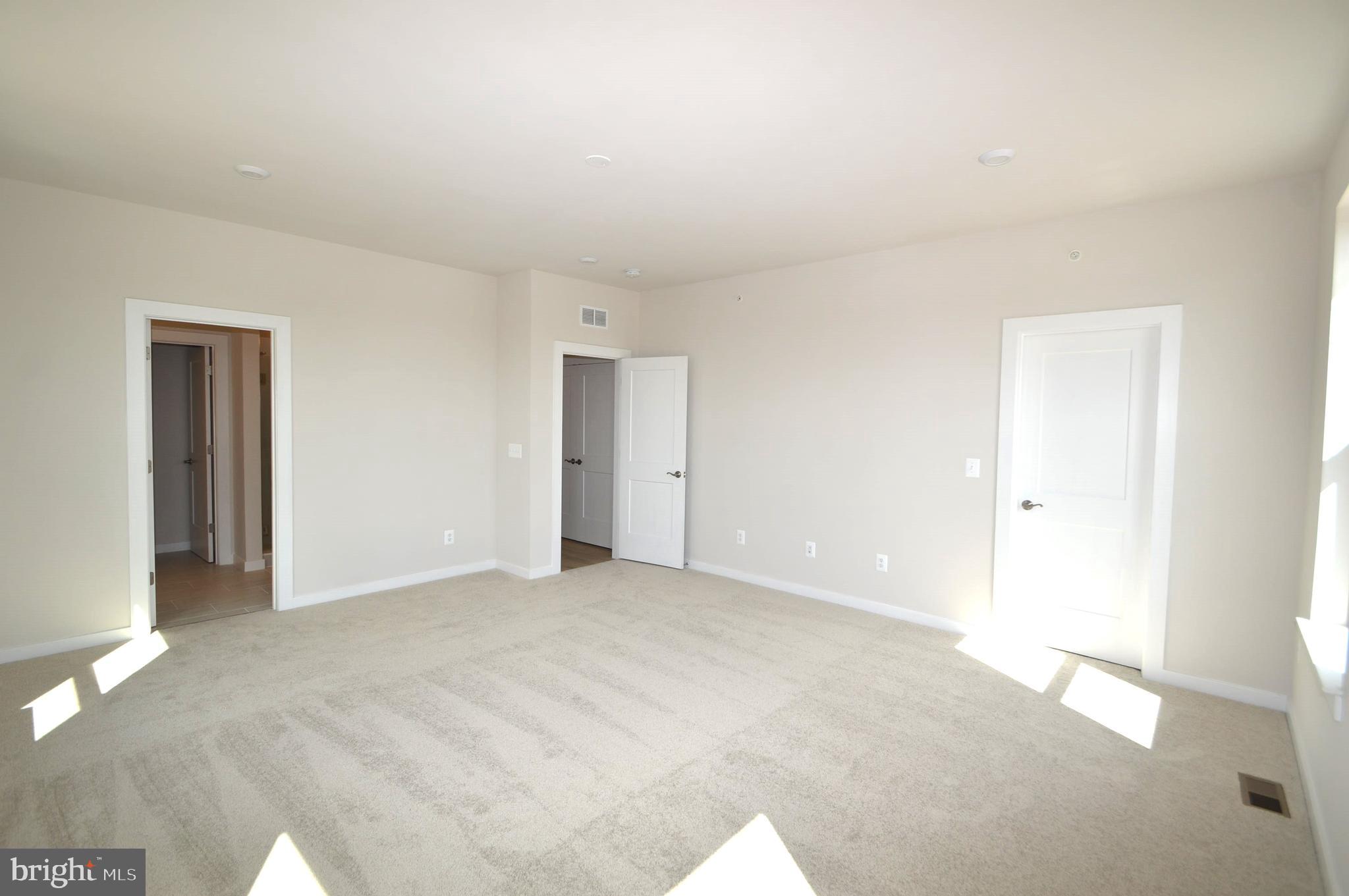 ASHBURN STATION - Residential Lease