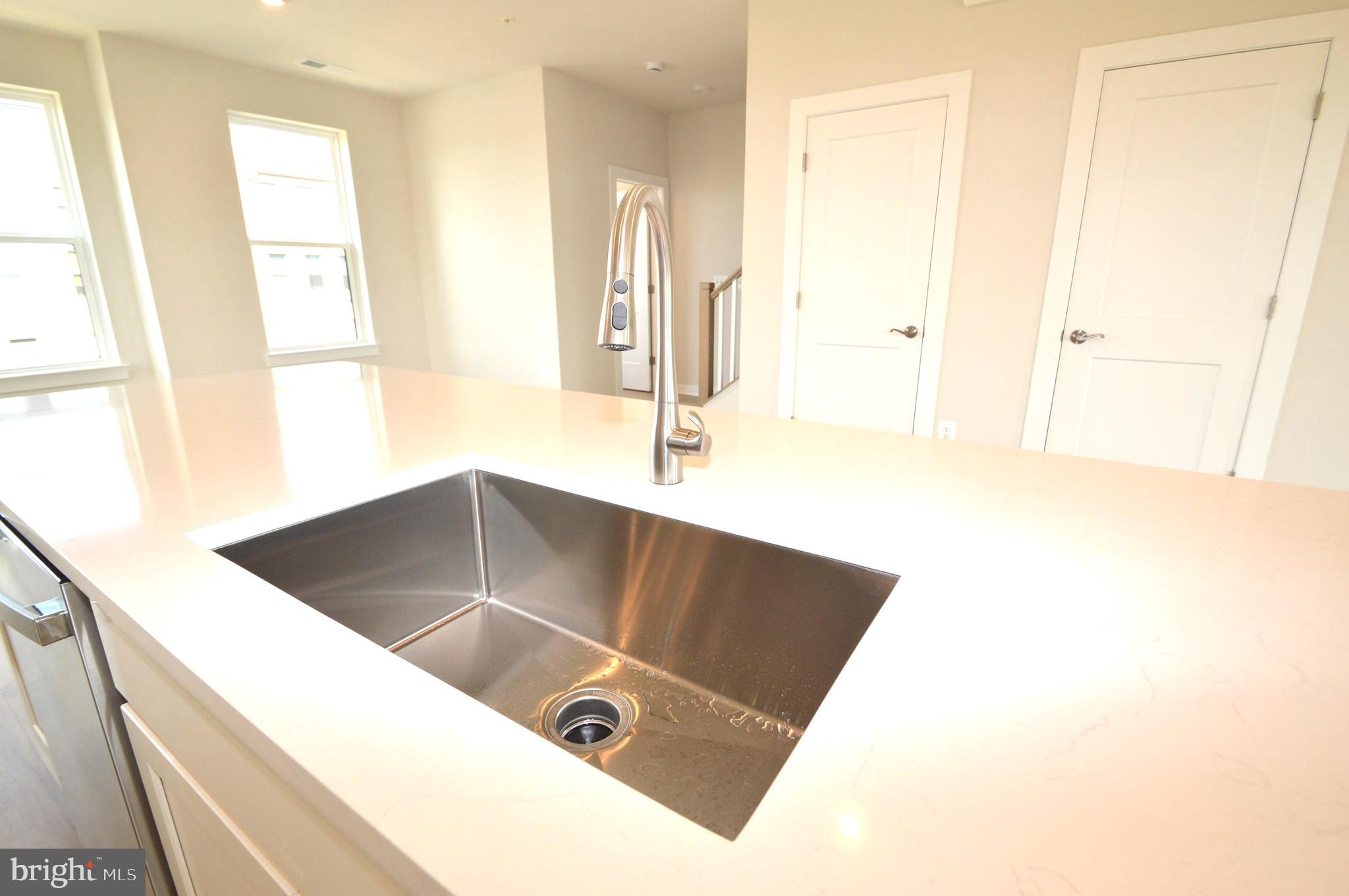 ASHBURN STATION - Residential Lease