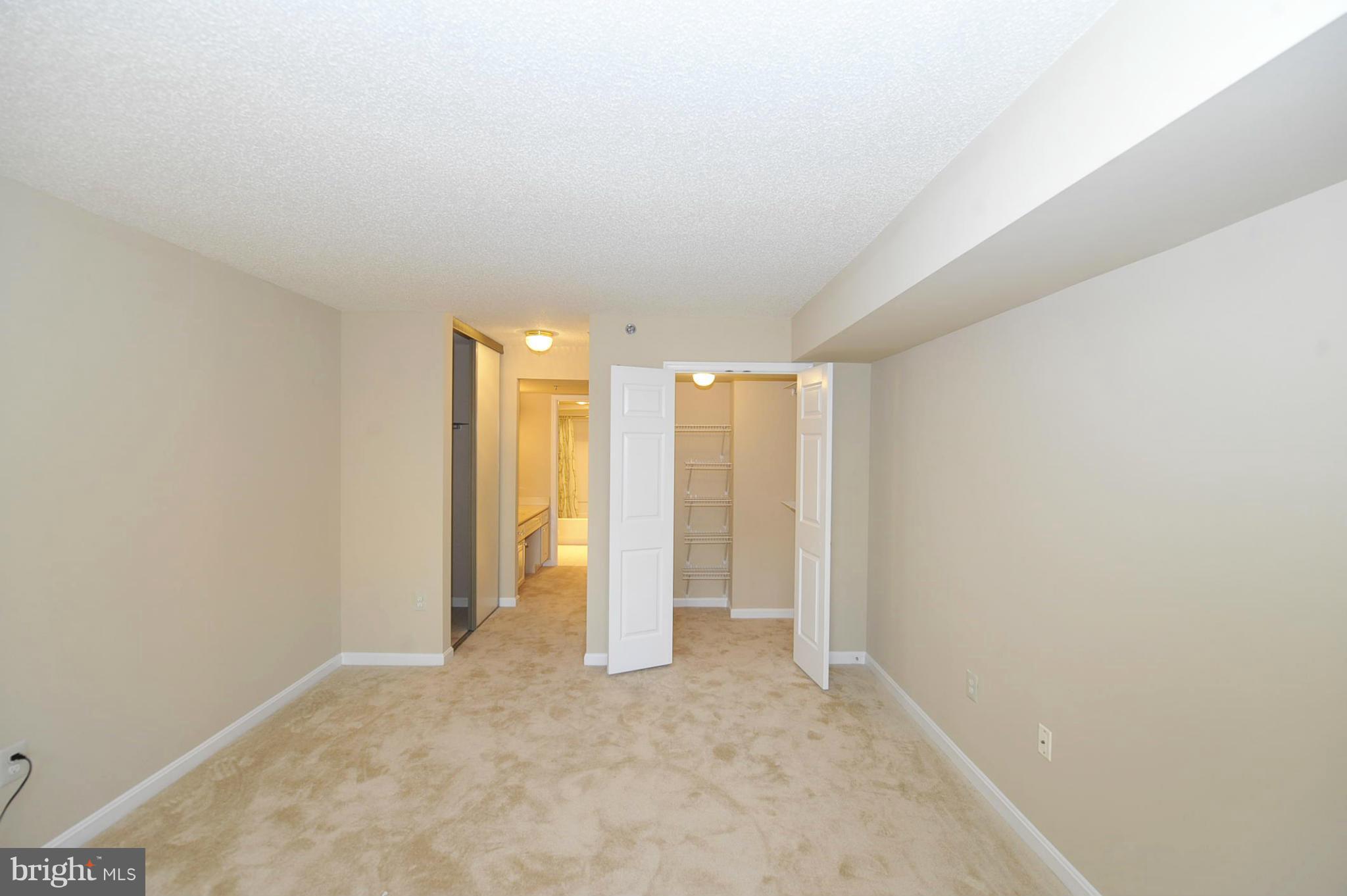 CARLYLE TOWERS - Residential Lease