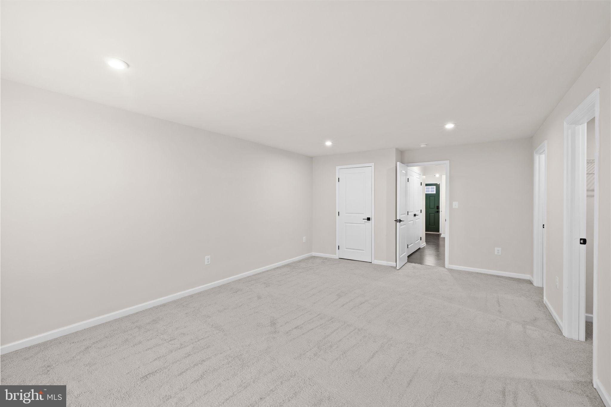 COURTHOUSE COMMONS - Residential