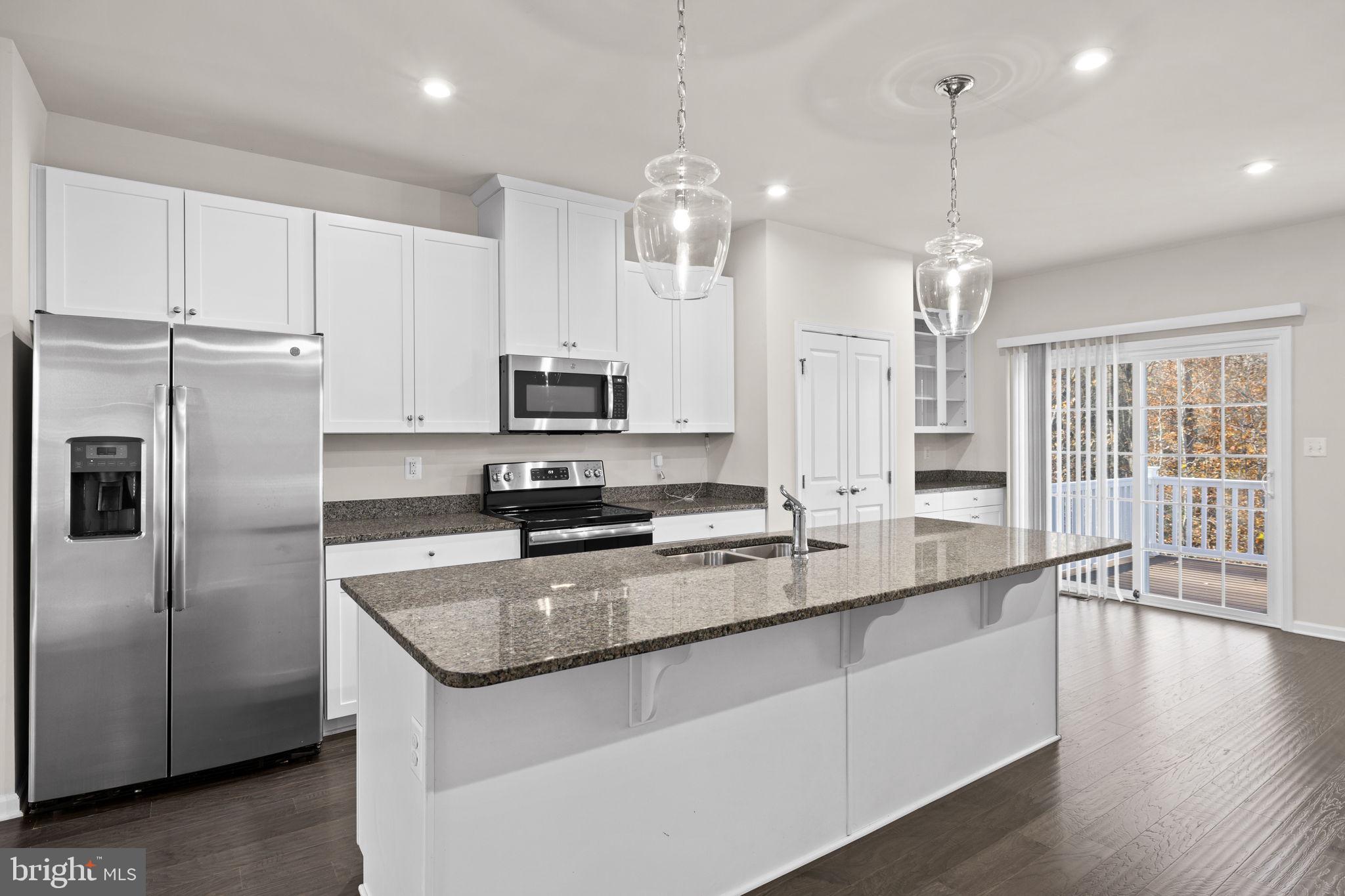 COURTHOUSE COMMONS - Residential