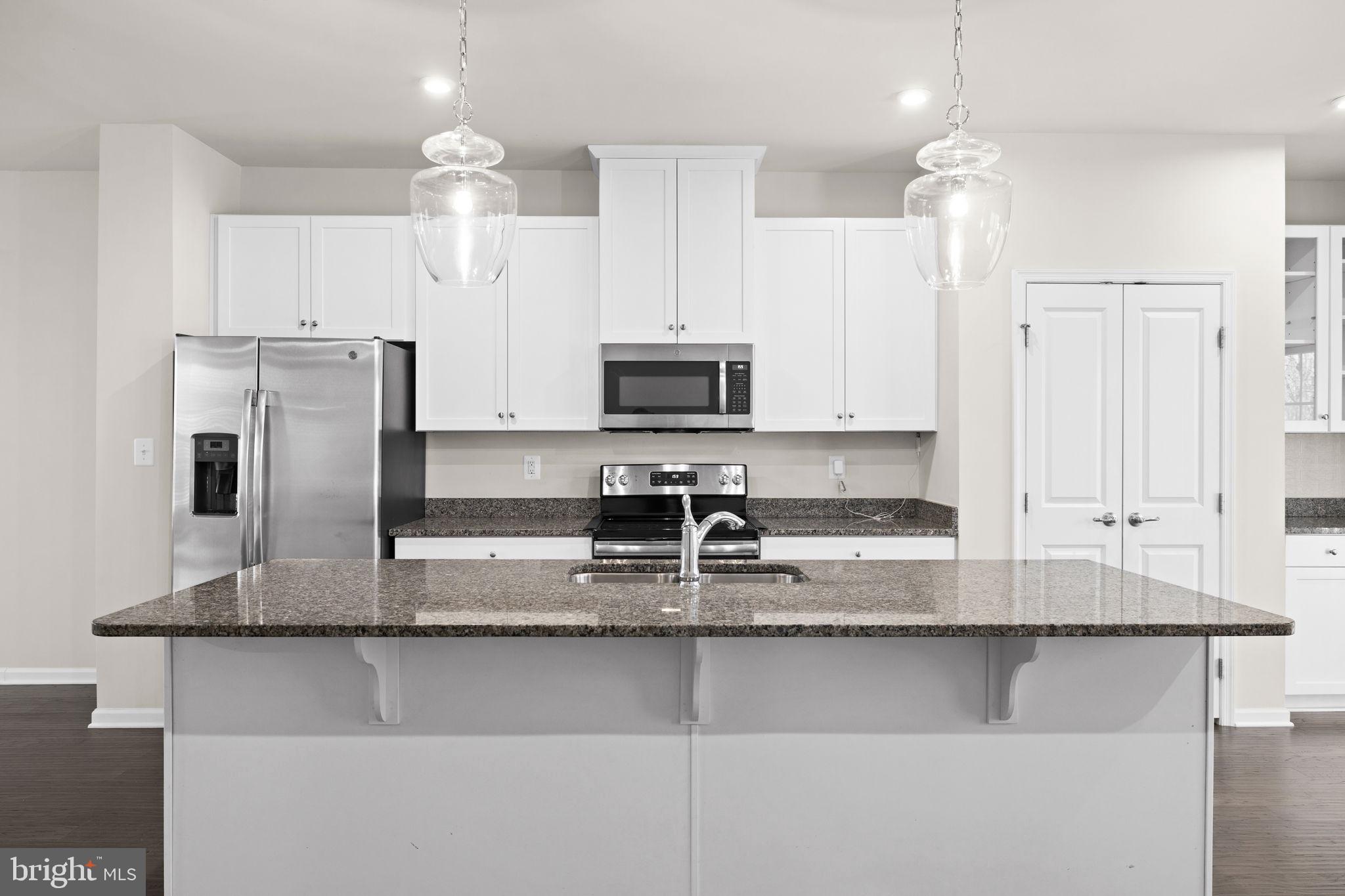 COURTHOUSE COMMONS - Residential