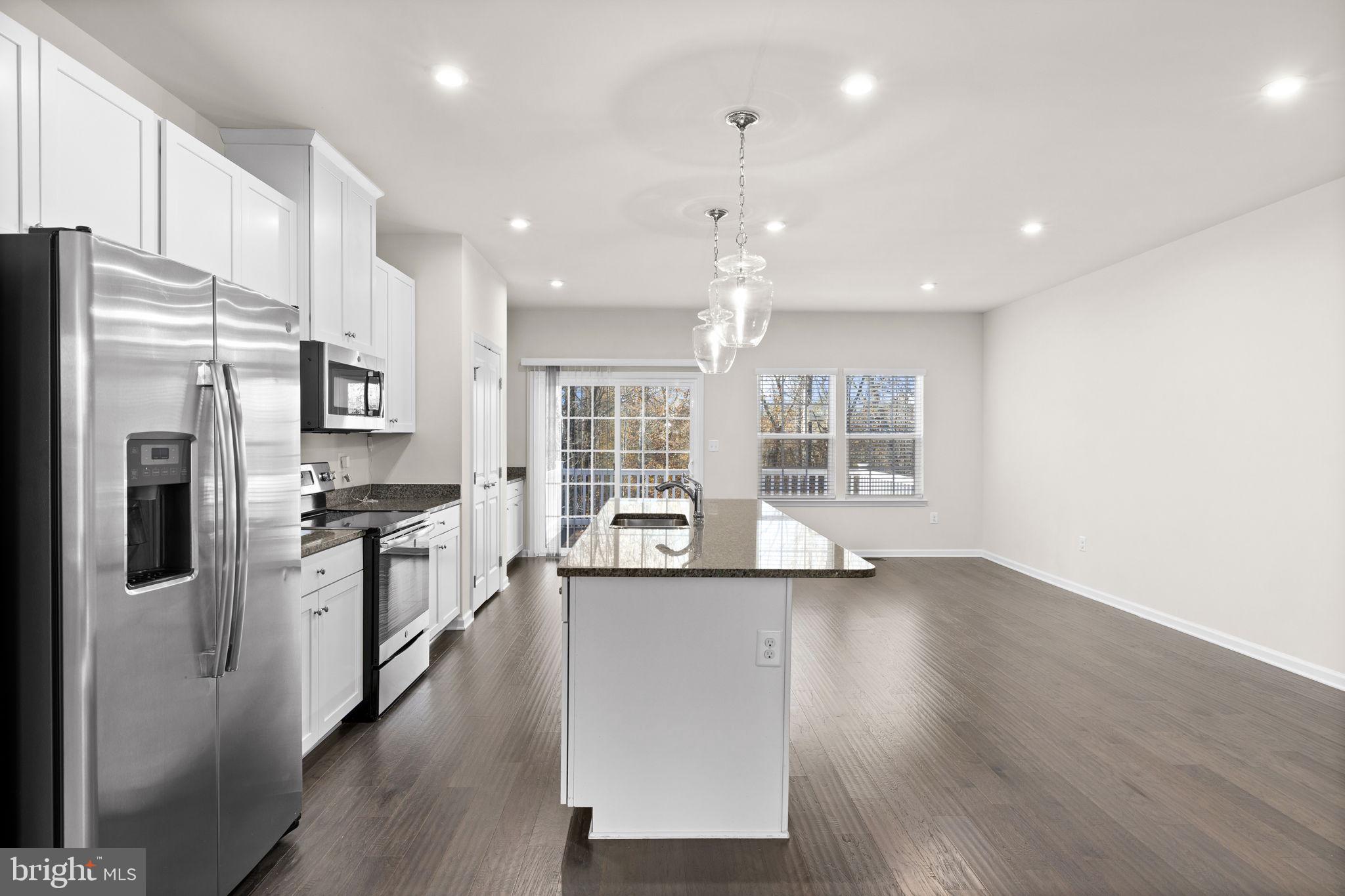 COURTHOUSE COMMONS - Residential