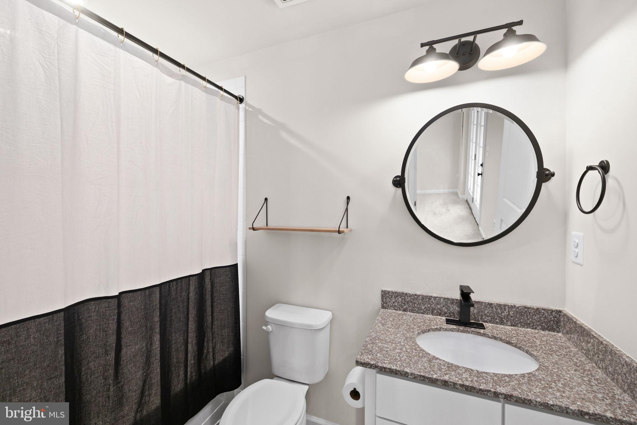 COURTHOUSE COMMONS - Residential