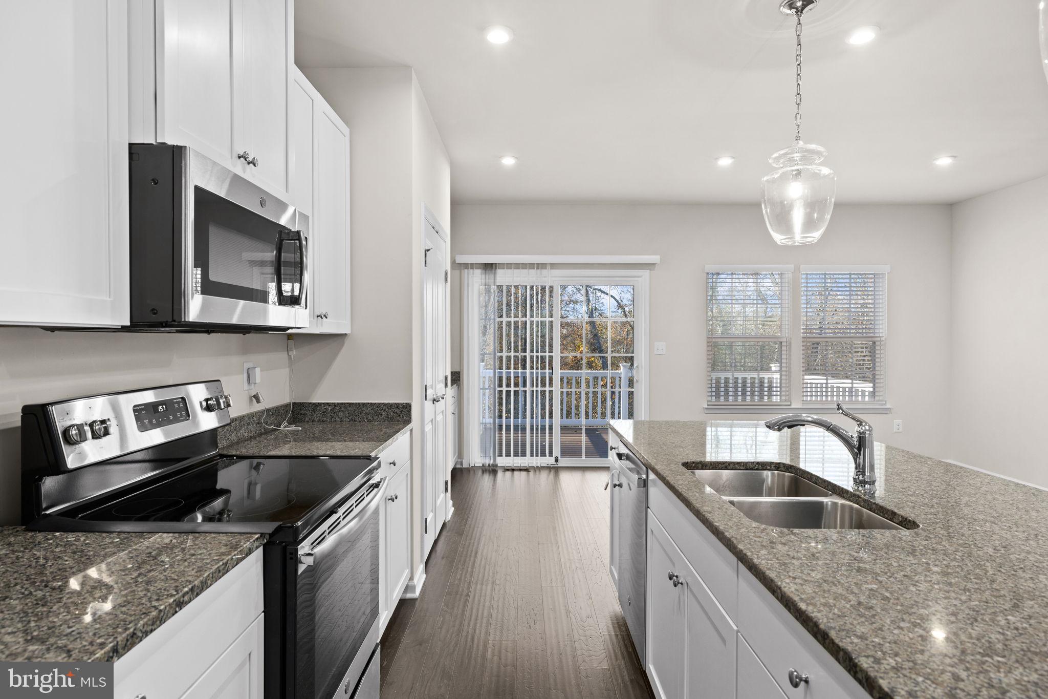 COURTHOUSE COMMONS - Residential