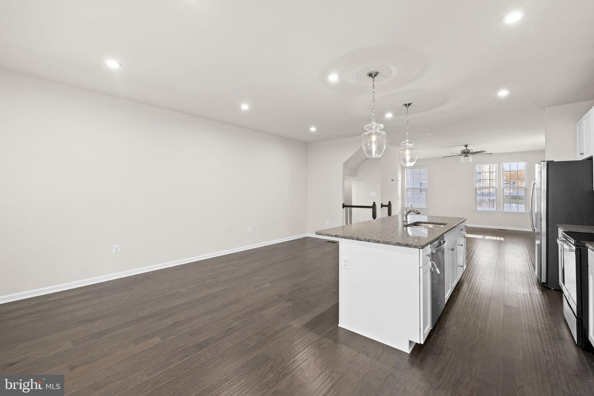 COURTHOUSE COMMONS - Residential