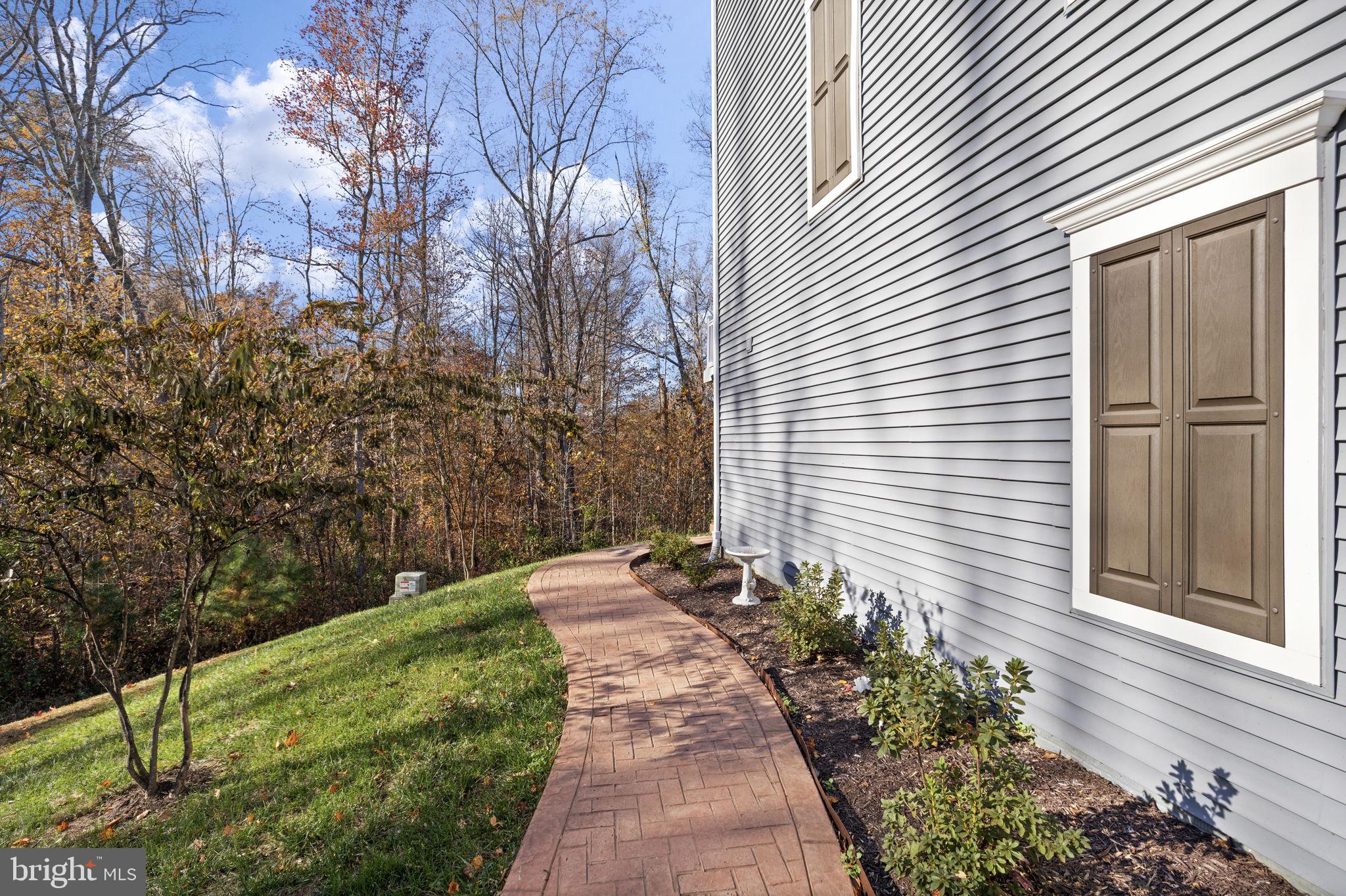 COURTHOUSE COMMONS - Residential