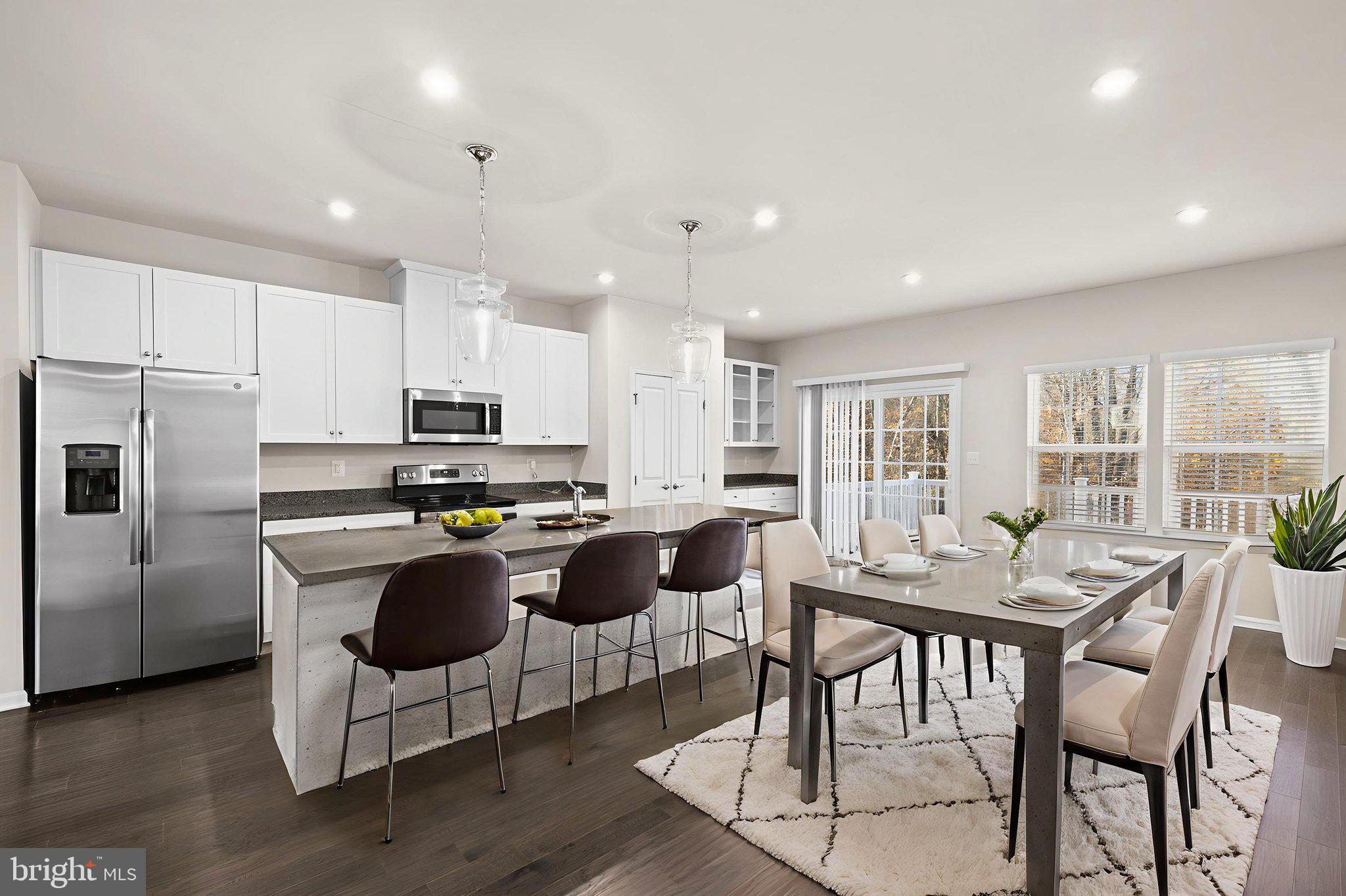 COURTHOUSE COMMONS - Residential