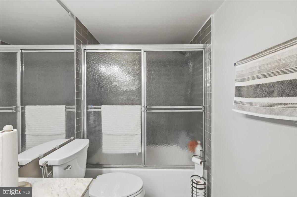 REGENCY AT MCLEAN - Residential