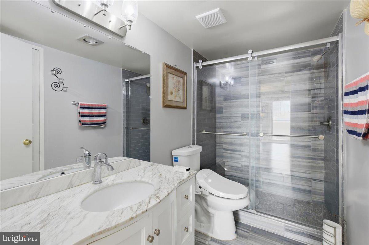 REGENCY AT MCLEAN - Residential