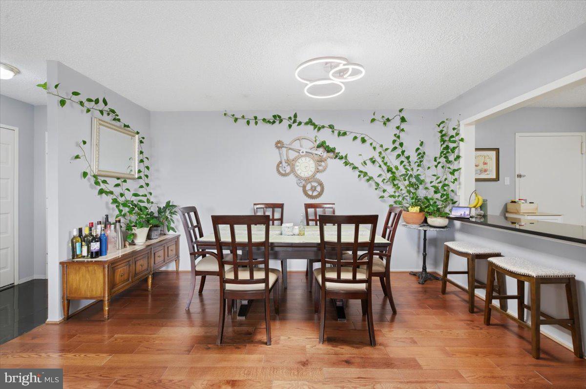 REGENCY AT MCLEAN - Residential
