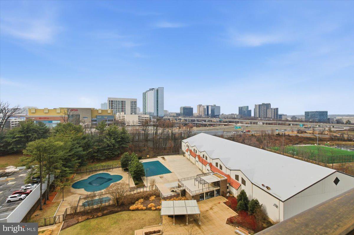 REGENCY AT MCLEAN - Residential