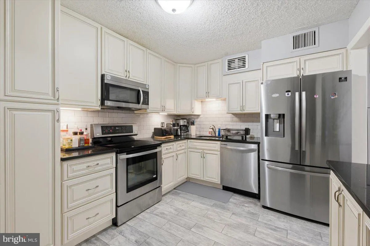 Additional image 52 of 1800 Old Meadow Road Unit 1204, McLean, VA 22102