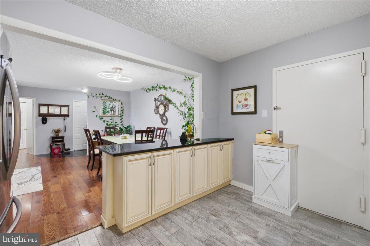 REGENCY AT MCLEAN - Residential