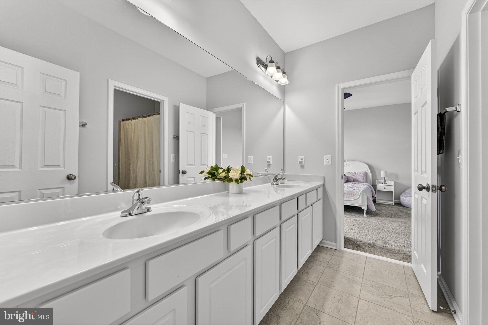 WATERFORD DOWNS - Residential