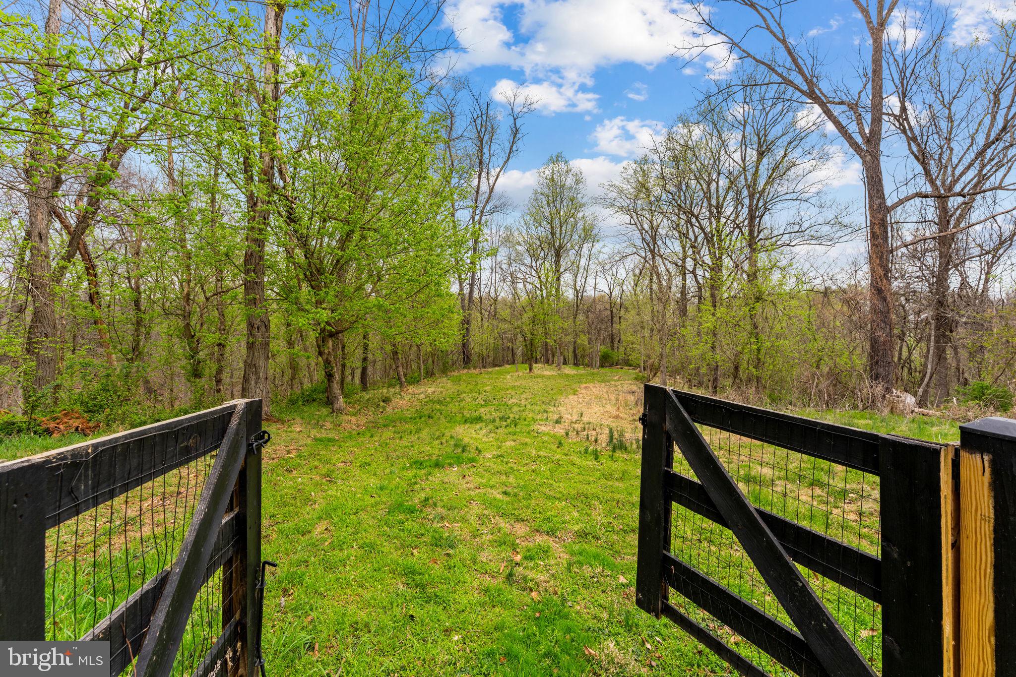 WATERFORD DOWNS - Residential