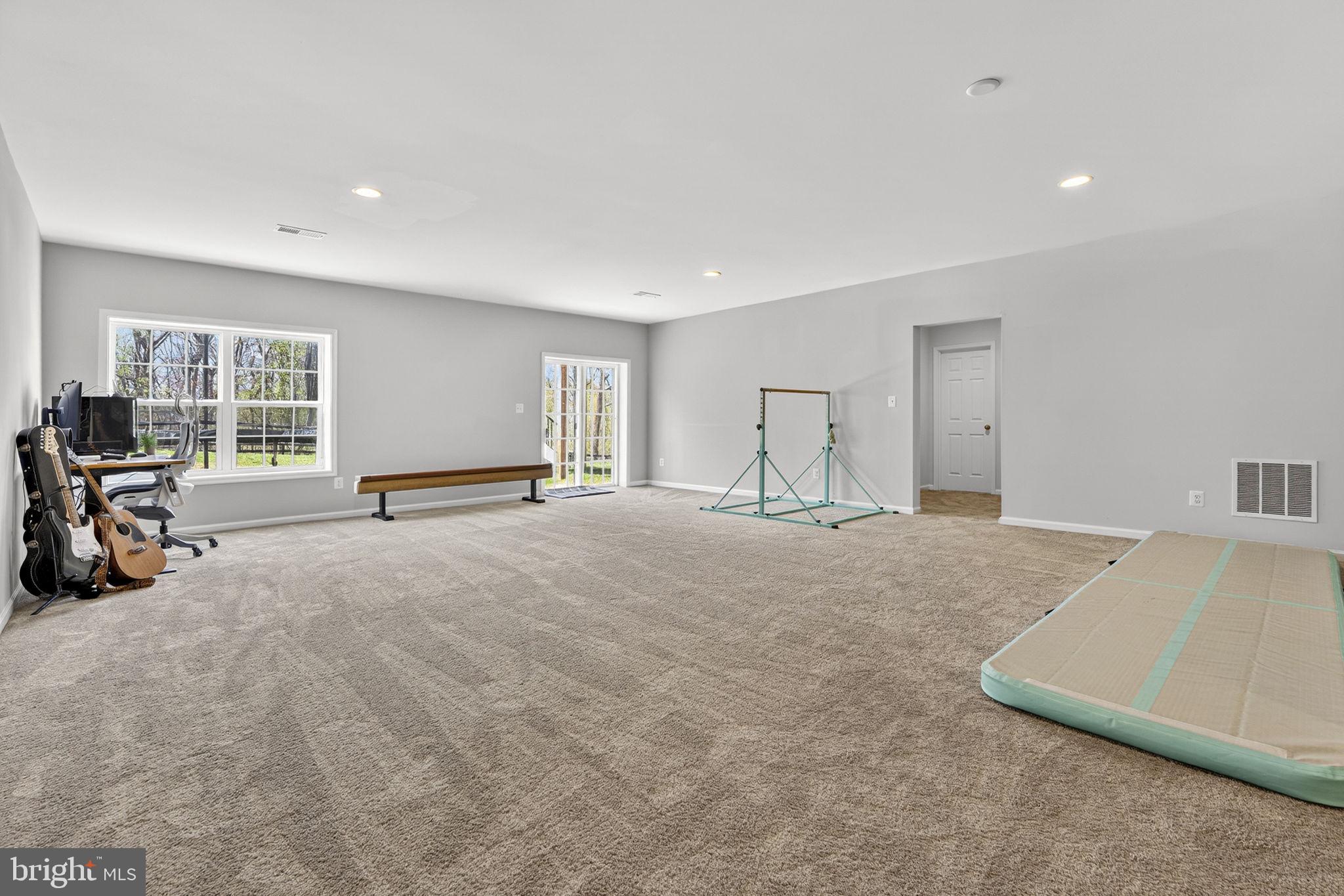 WATERFORD DOWNS - Residential