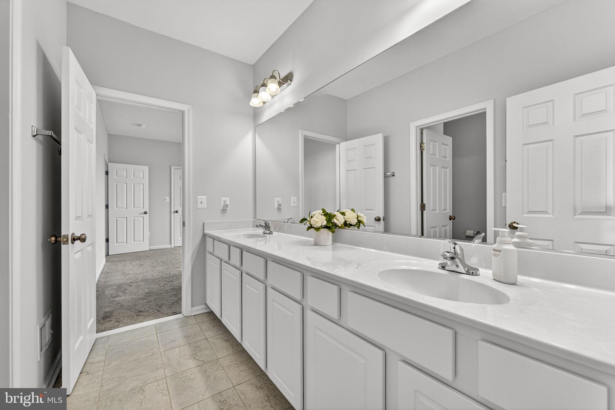 WATERFORD DOWNS - Residential