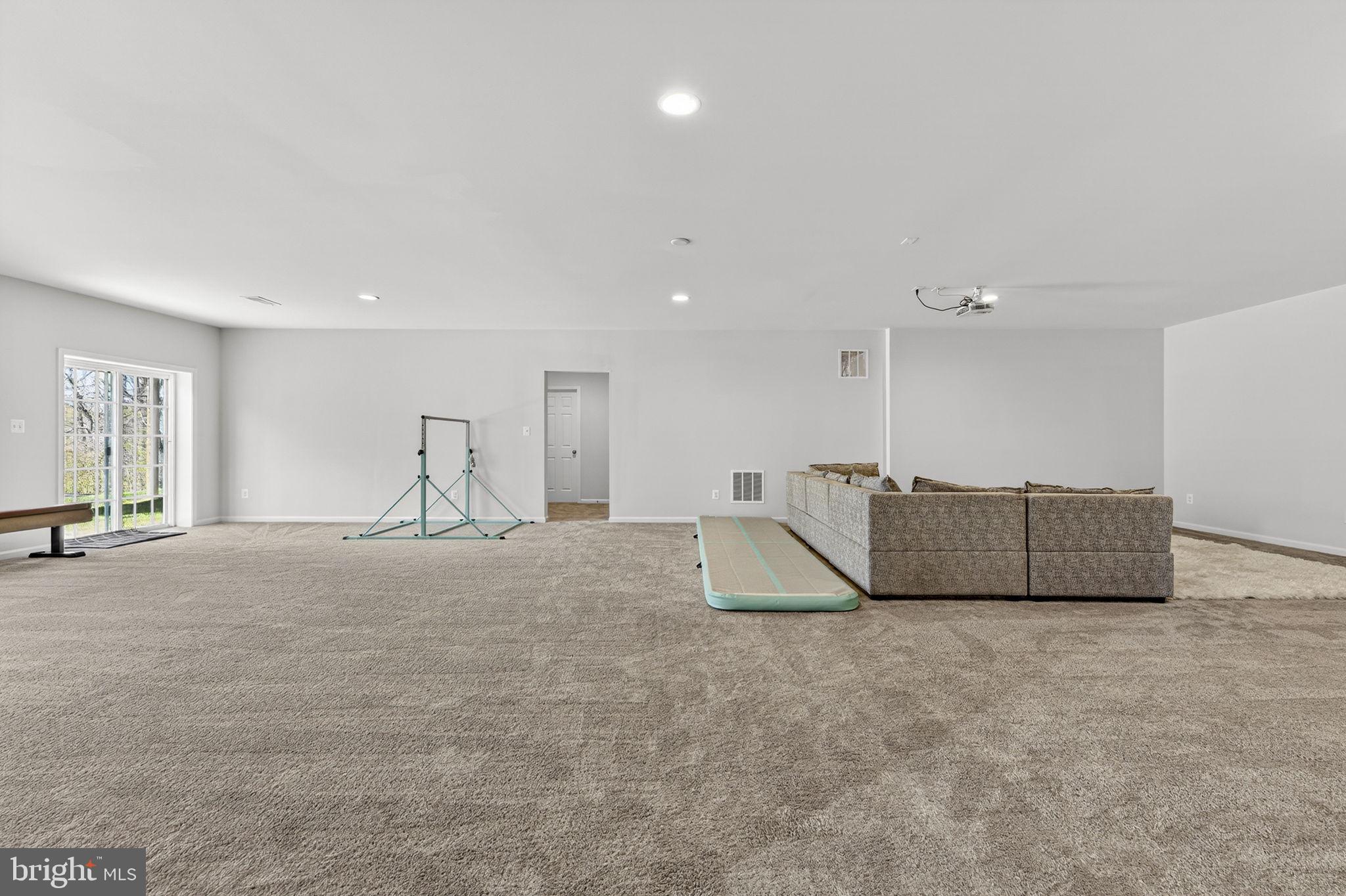 WATERFORD DOWNS - Residential