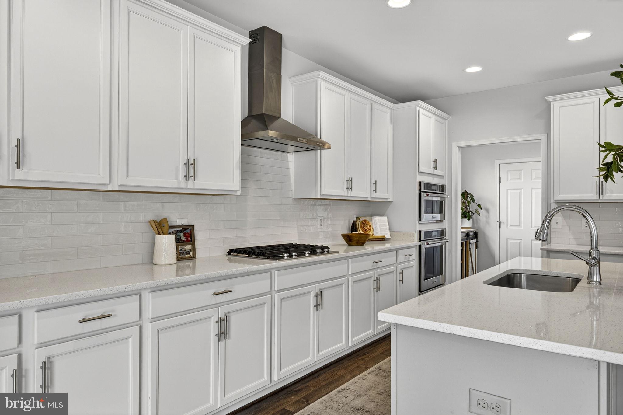 WATERFORD DOWNS - Residential