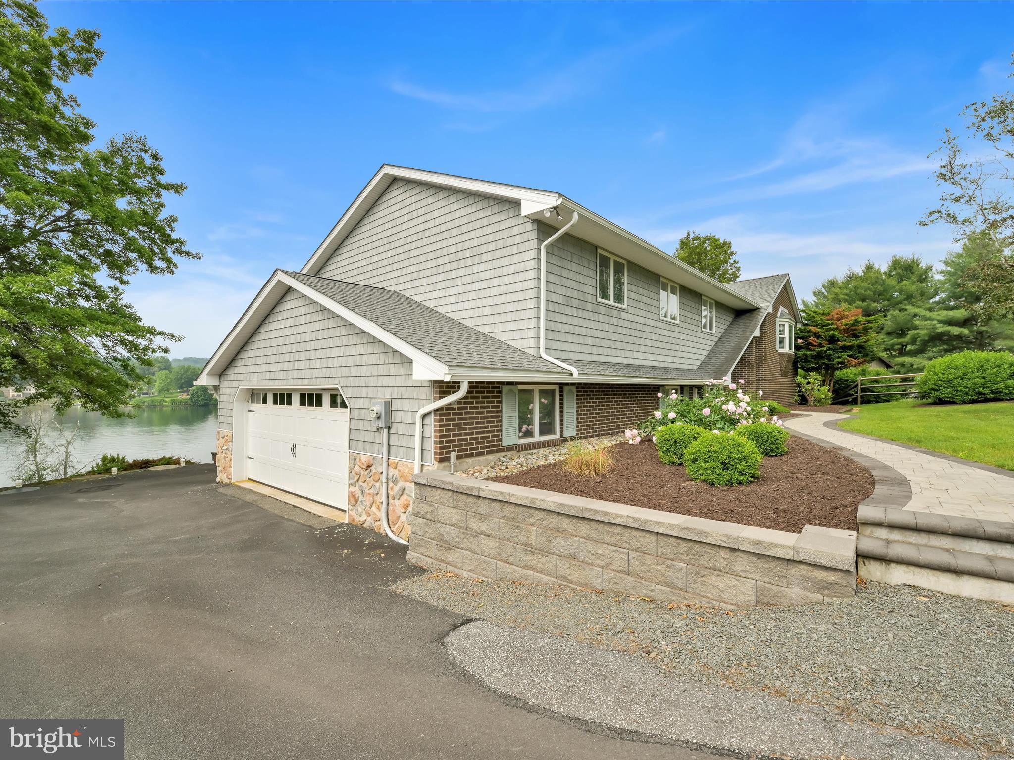 2054 BUCKSKIN COVE