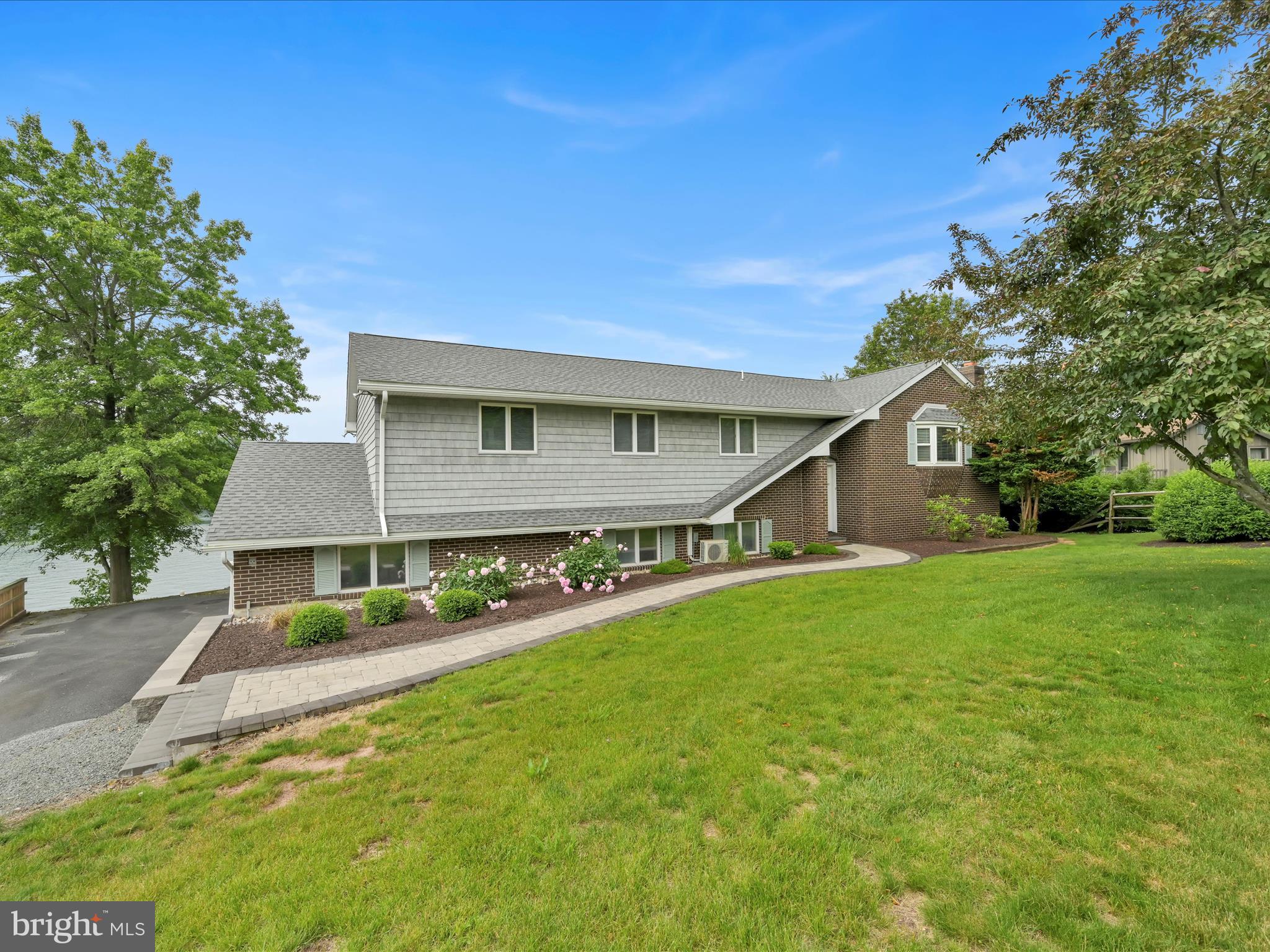 LAKE WYNONAH - Residential